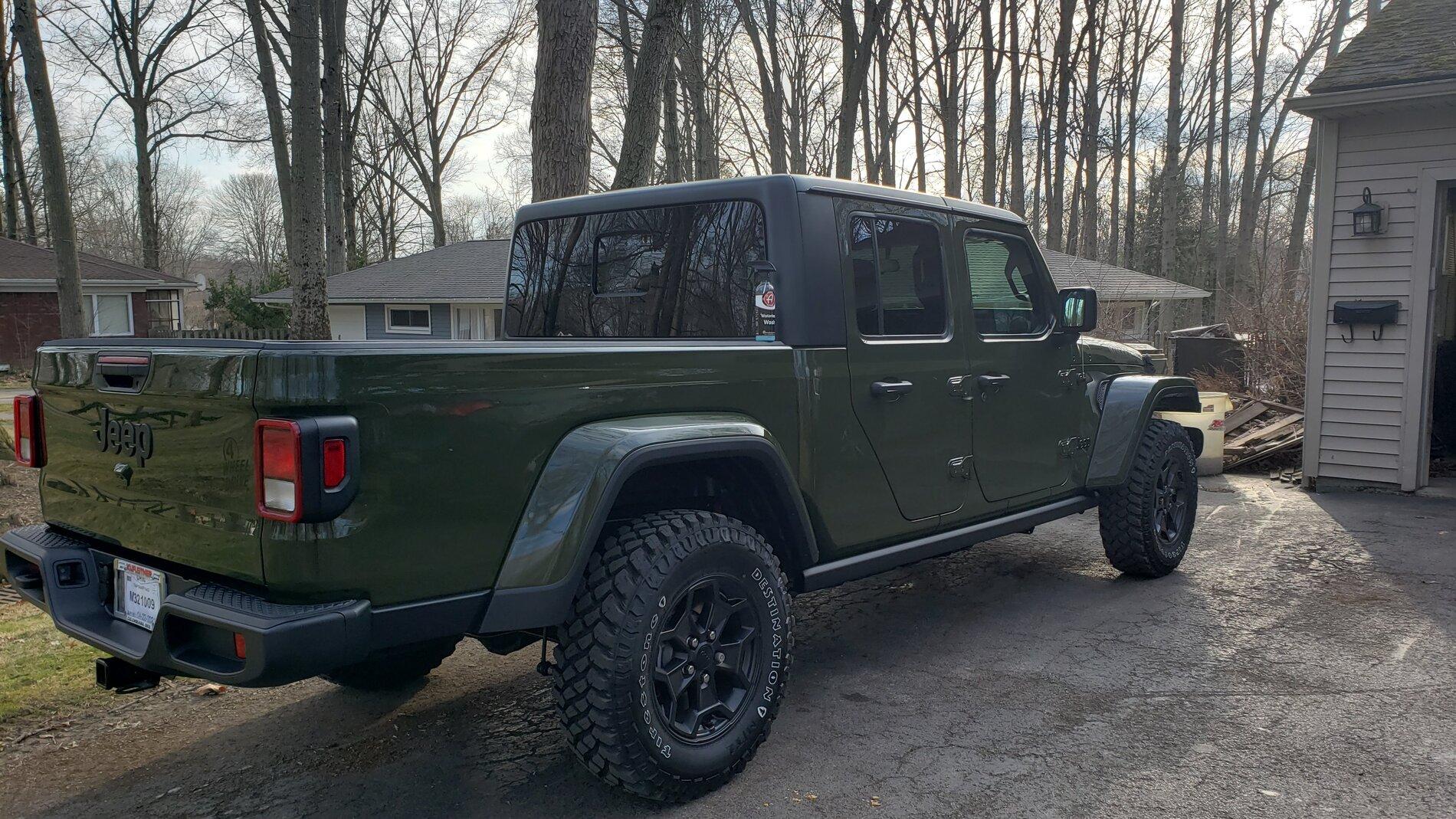 Jeep Gladiator 2021 Sarge Green Willys Build 20210316_172757