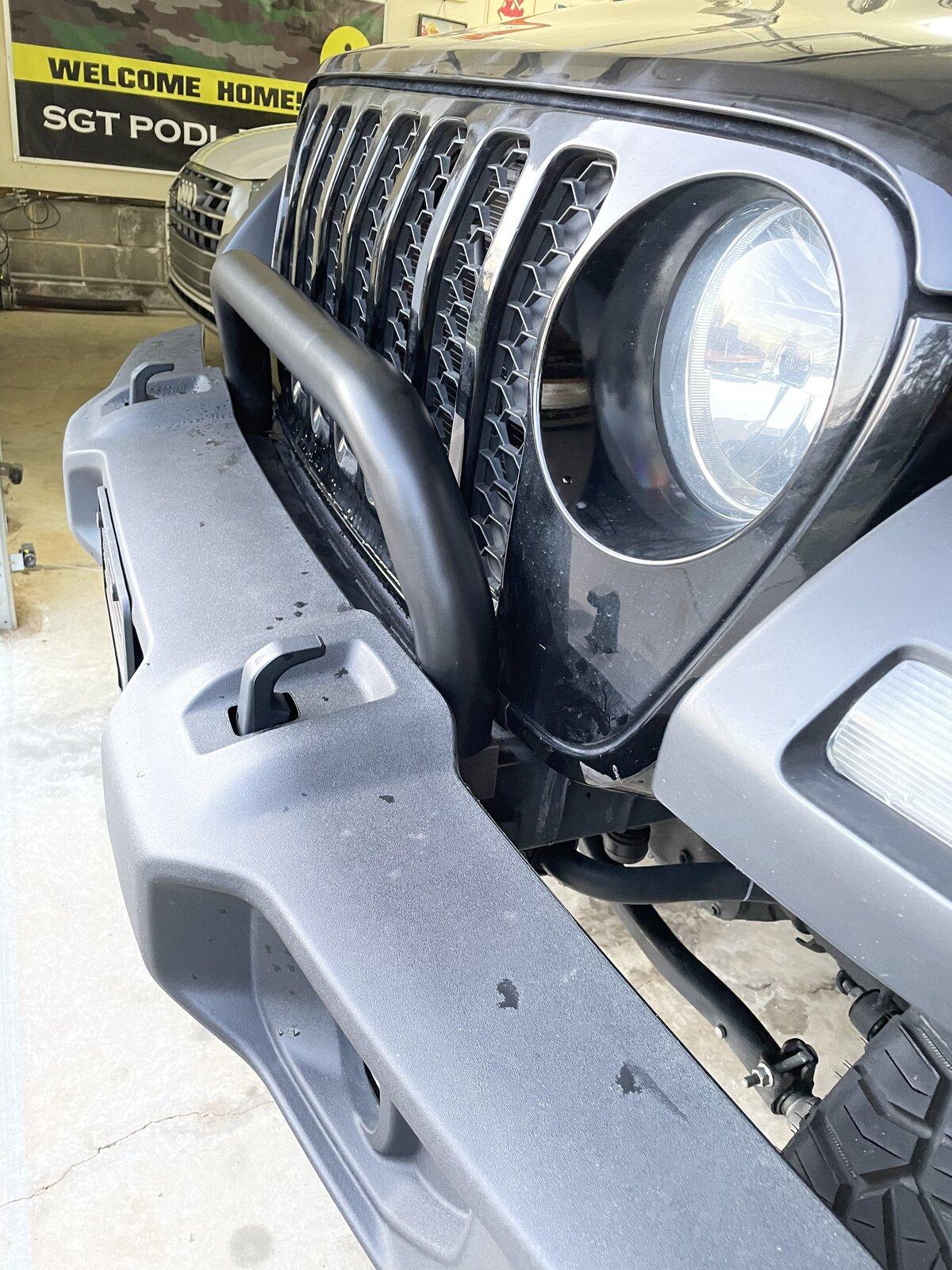 Jeep Gladiator Bull Bar on Sport bumper! 4E1F14F1-A7D9-47D8-A648-5354C4E2AF56