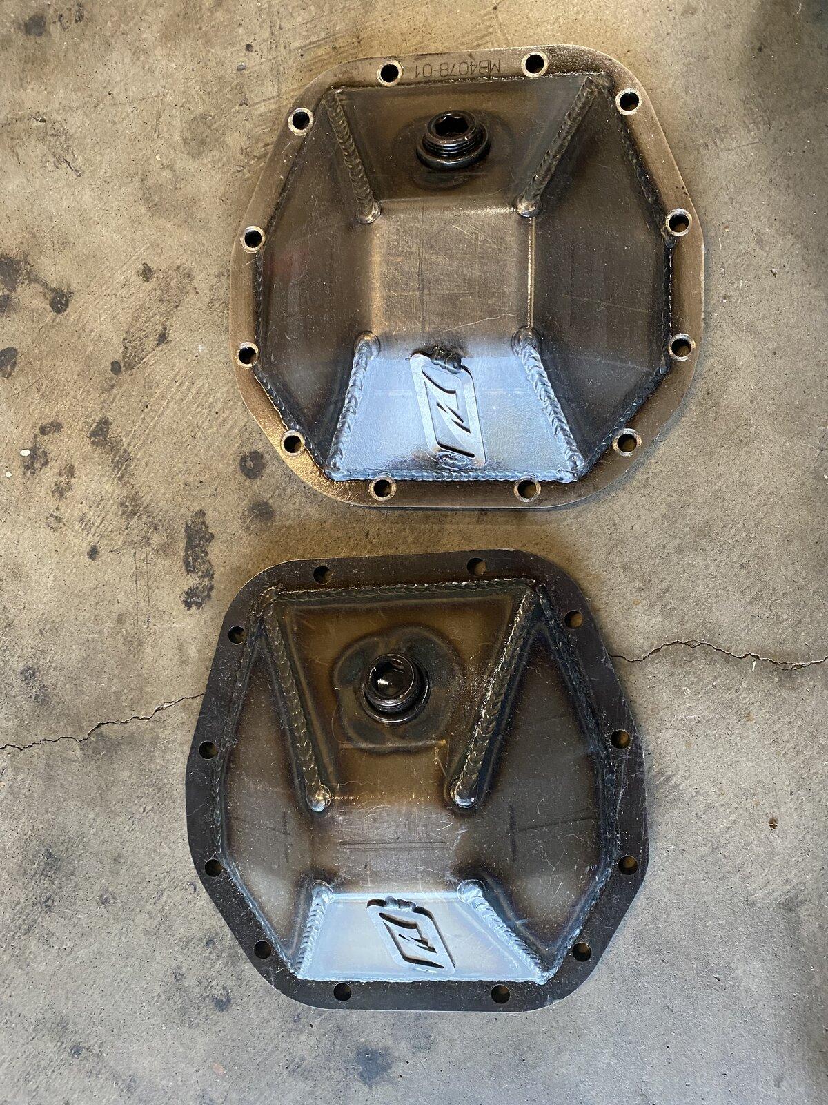 Jeep Gladiator EVERYTHING SOLD 1721C2BF-9112-48F3-9BBF-89421FC07814