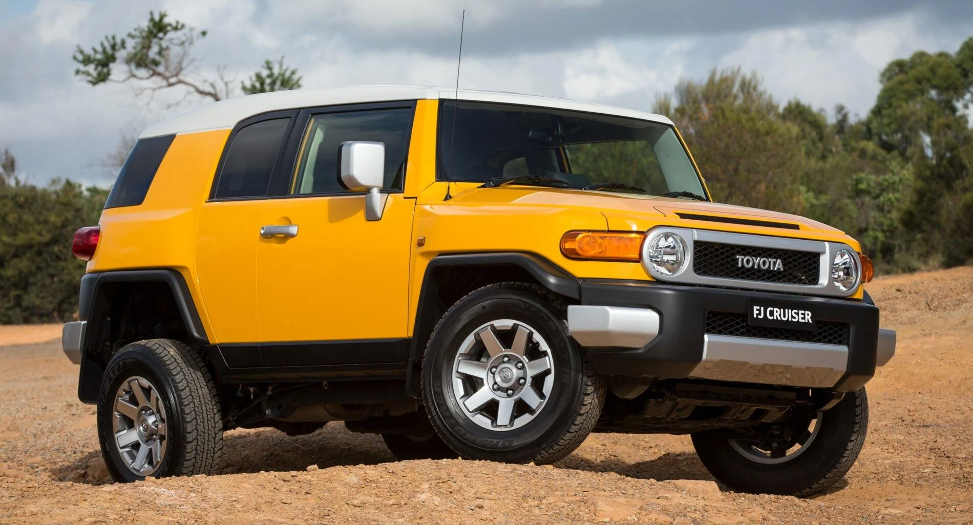 Jeep Gladiator Bronco Truck vs Gladiator download