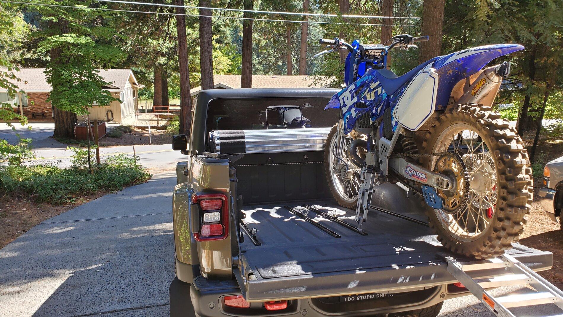 Jeep Gladiator Unistrut or L-Track? 20200924_123524