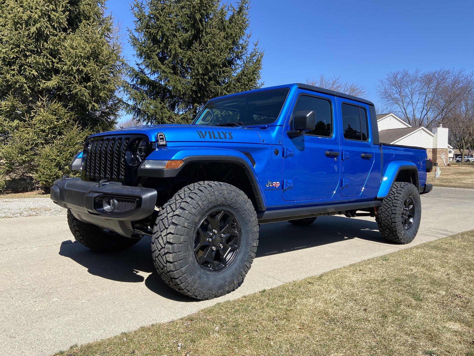 Jeep Gladiator Good tire replacement for the Willys F99B31ED-B82A-4B3E-9546-218E86086047
