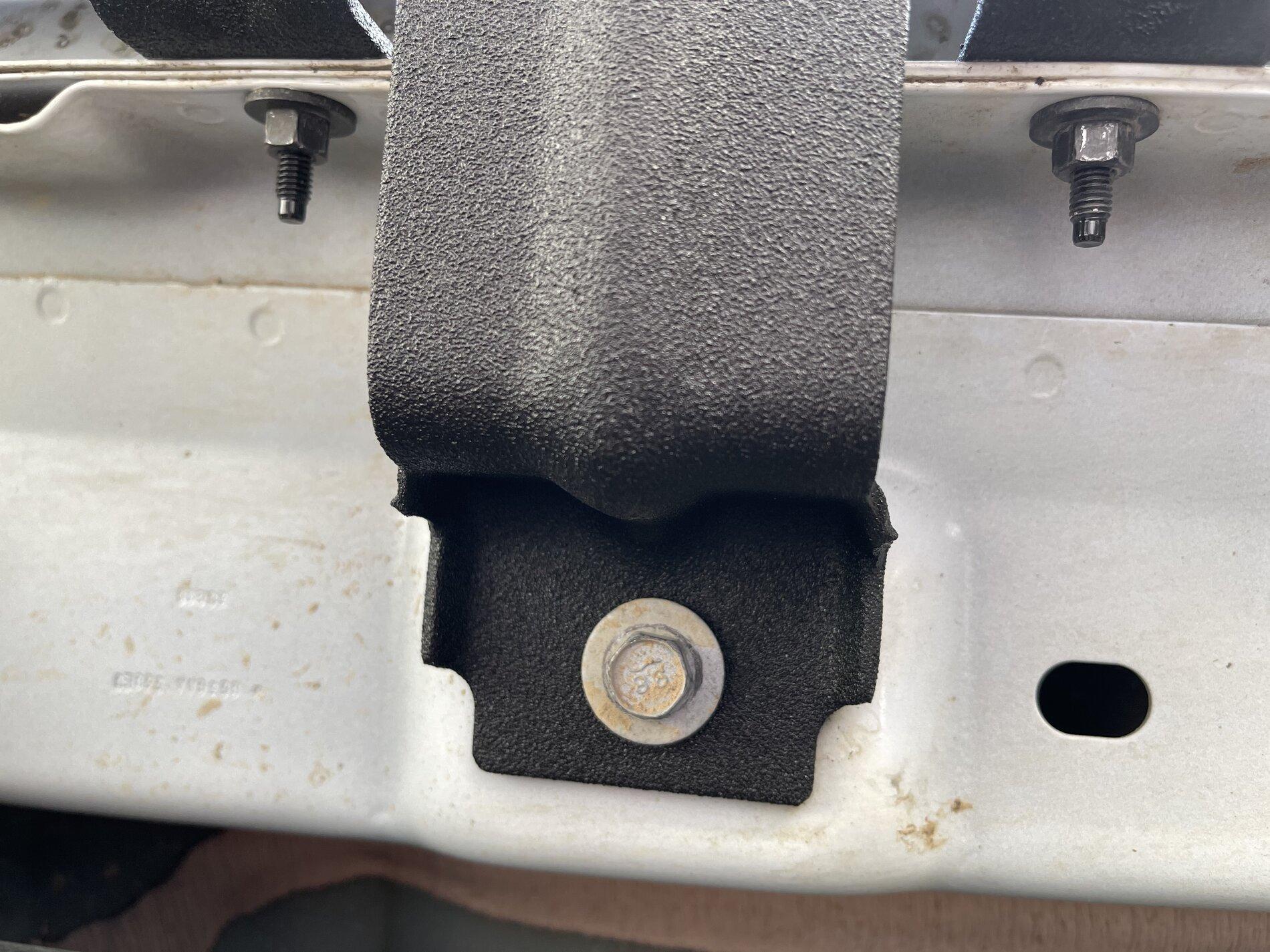 Jeep Gladiator Factory Rock Rails vs. Jeep Performance Rock Rails 764ED98D-8BA5-40B9-9362-4418F0F9209A