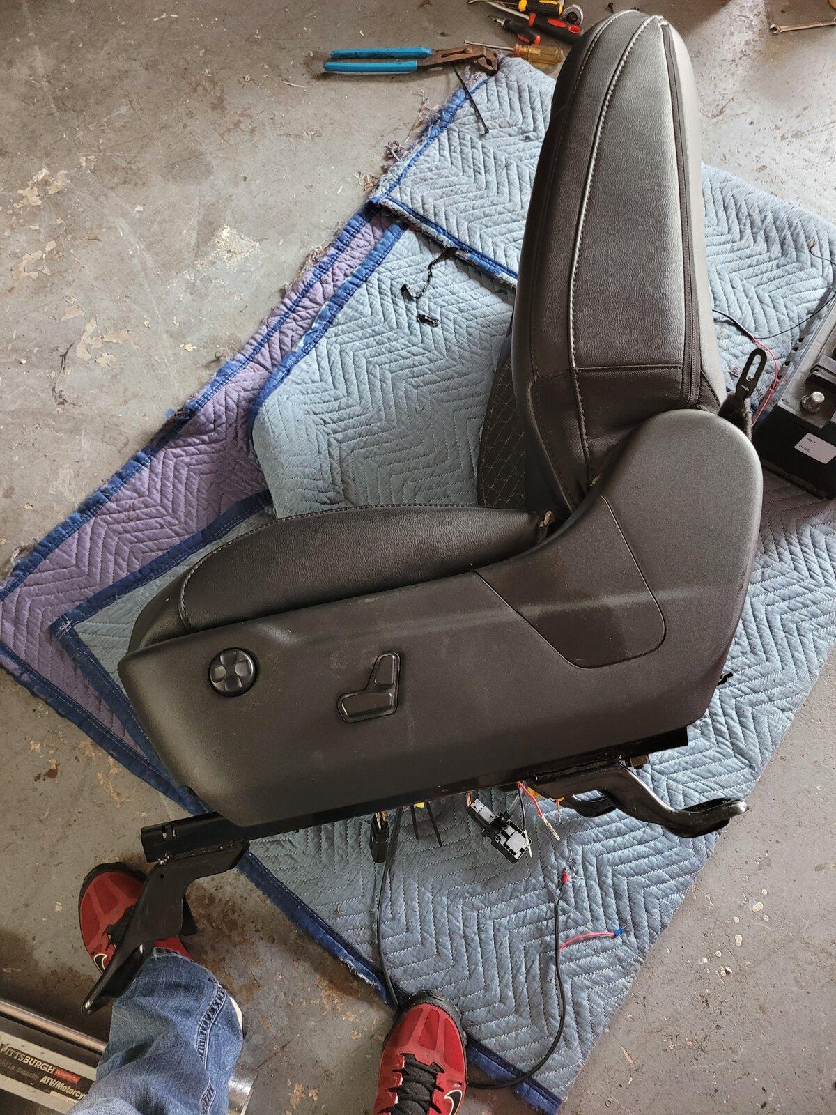 Jeep Gladiator Heated/Ventilated seat retro-fit 20210320_173740