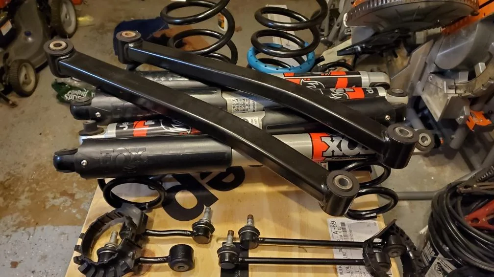 Jeep Gladiator Rubicon suspension take off 20210321_102425