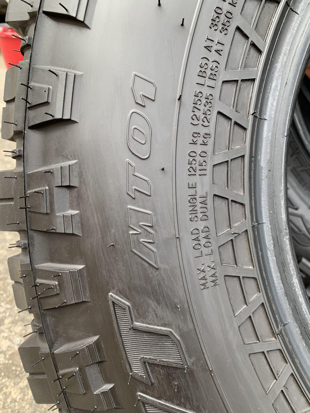 Jeep Gladiator Falken Wildpeak M/T 945852A7-FDEE-4167-A9B8-3BDDBB736645