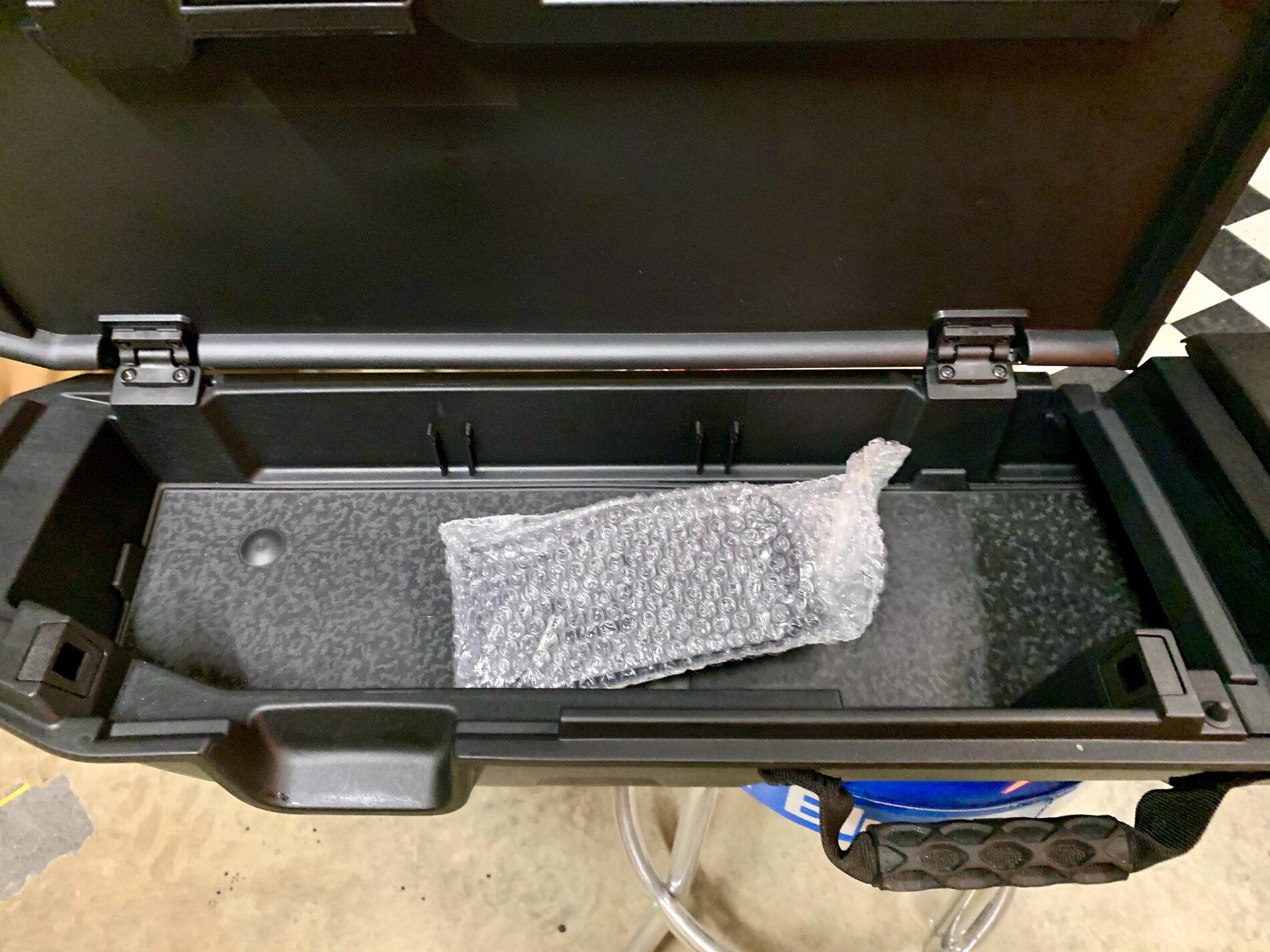 Jeep Gladiator WTS oem Mopar lock underseat box $450 OBO 06B898C9-3BFE-4461-AA4B-7263F5CE0905_1_201_a