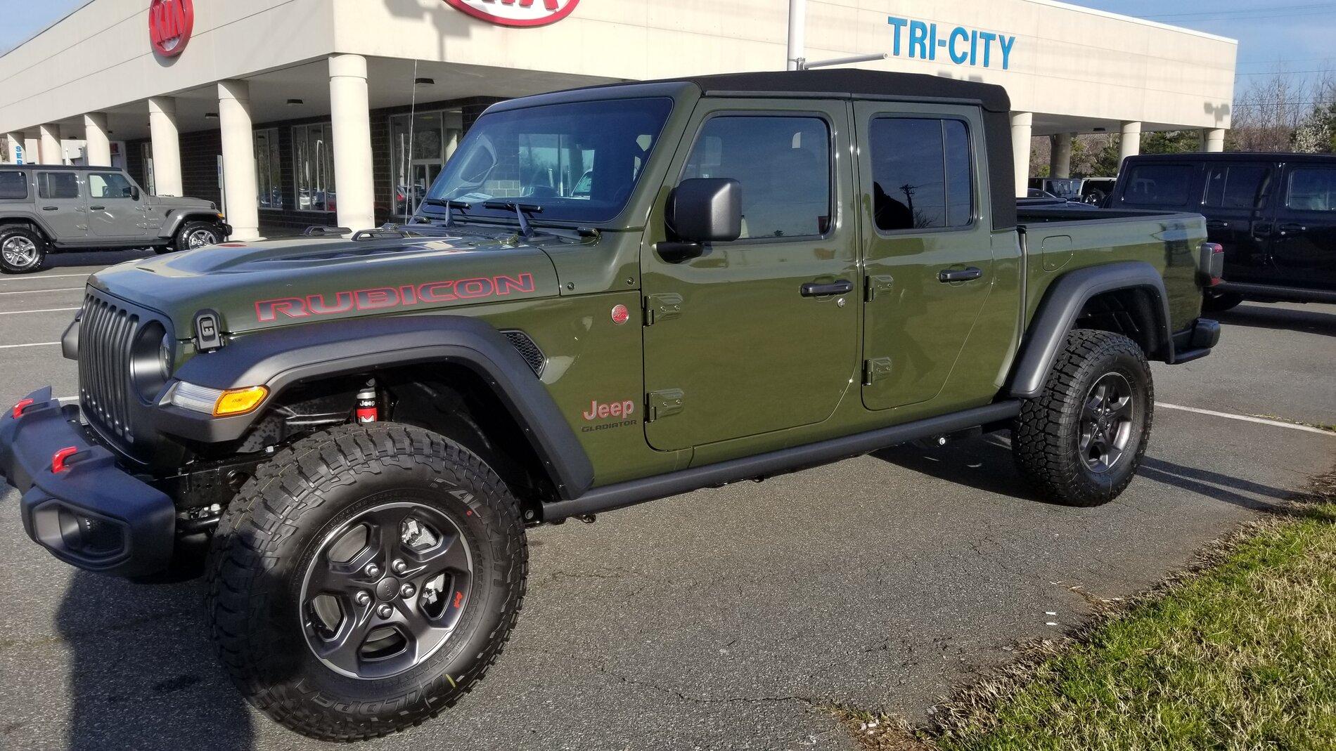 Jeep Gladiator Tri-City Jeep Now Offering 8% Below Invoice Pricing on Jeep Gladiators 20210320_085522