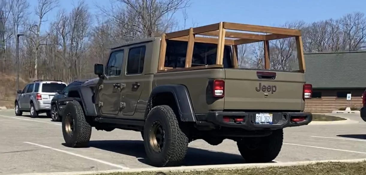 Jeep Gladiator Show me your rack B848E8B0-7F6D-4AFD-8AE1-741A8A6789AA