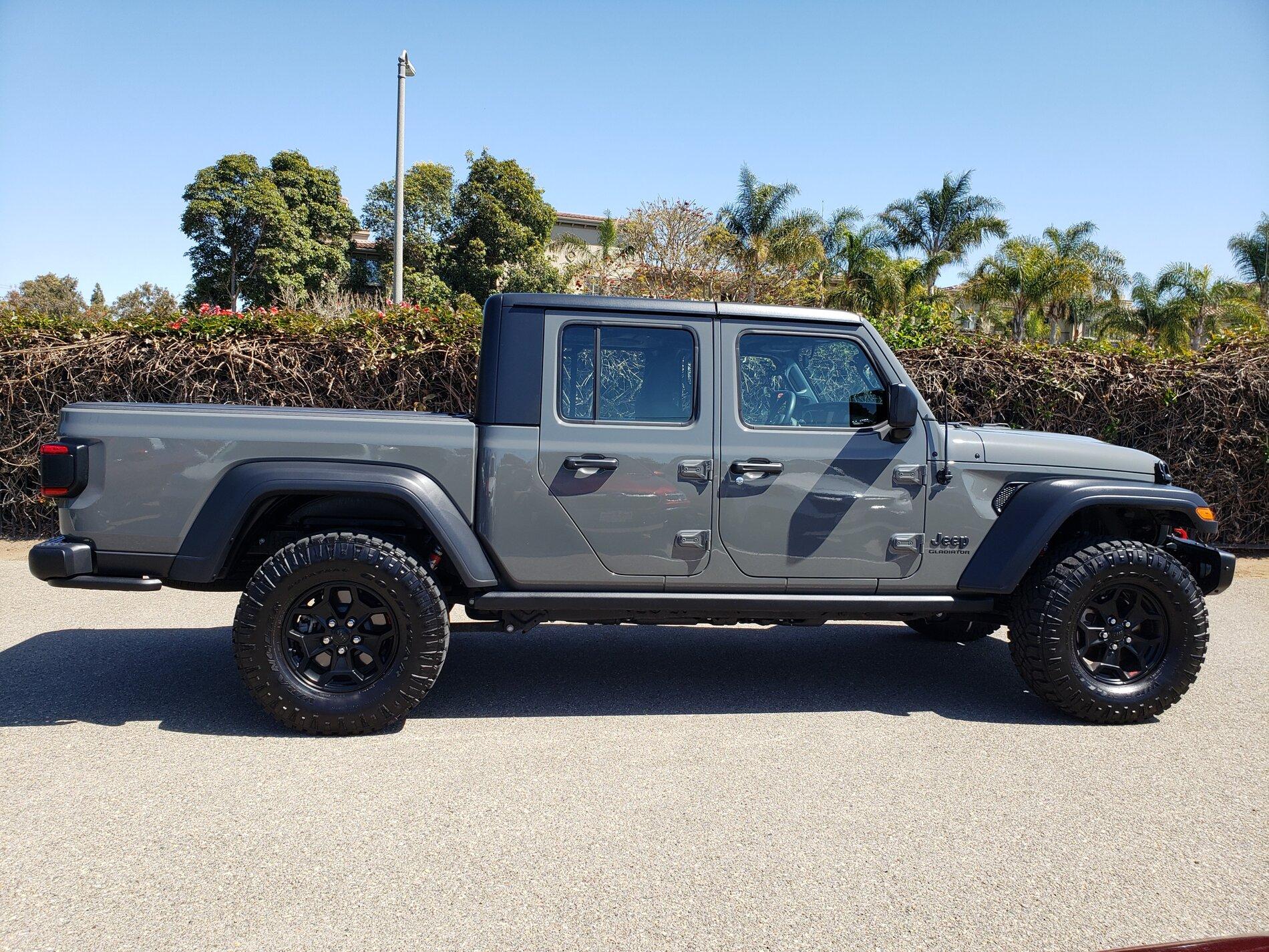 Jeep Gladiator 2020 Gladiator Sting Gray 6spd SoCal 5F9FA077-5E45-4E79-B763-7242BF172D8B