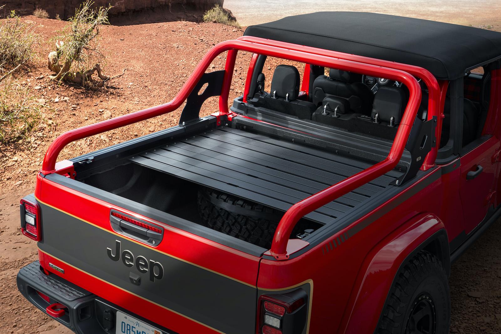 Jeep Gladiator Gladiator Rubicon "Red Bare" Easter Jeep Safari Concept Previewed with Mopar Half Doors F7EBECAD-C7A4-45EE-90B9-5E6EAF077B27