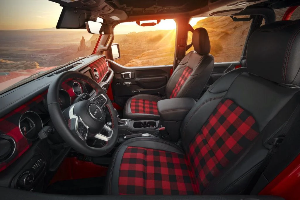 Jeep Gladiator Gladiator Rubicon "Red Bare" Easter Jeep Safari Concept Previewed with Mopar Half Doors CFD43948-6831-429B-90BE-910170F26CB0