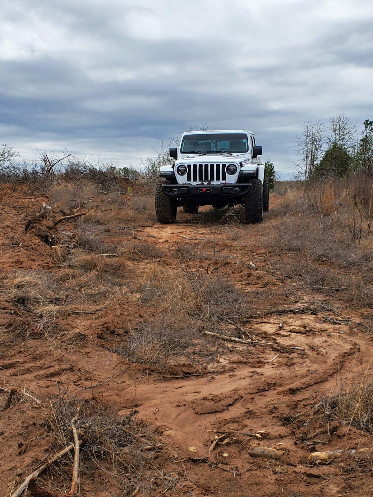 Jeep Gladiator BRIGHT WHITE Gladiator JT Club 20210321_122543