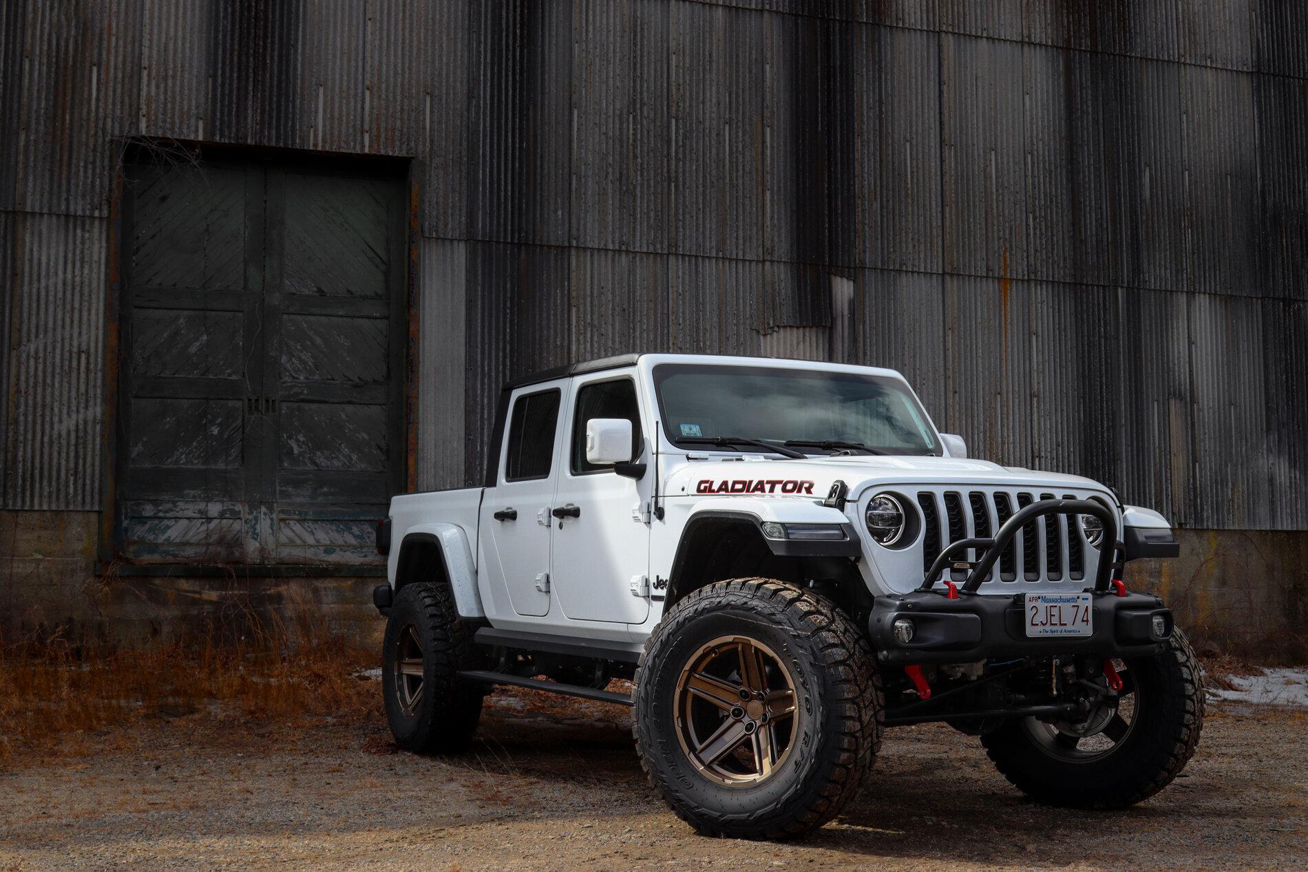 Jeep Gladiator BRIGHT WHITE Gladiator JT Club JT_uxbridge-Edit-2