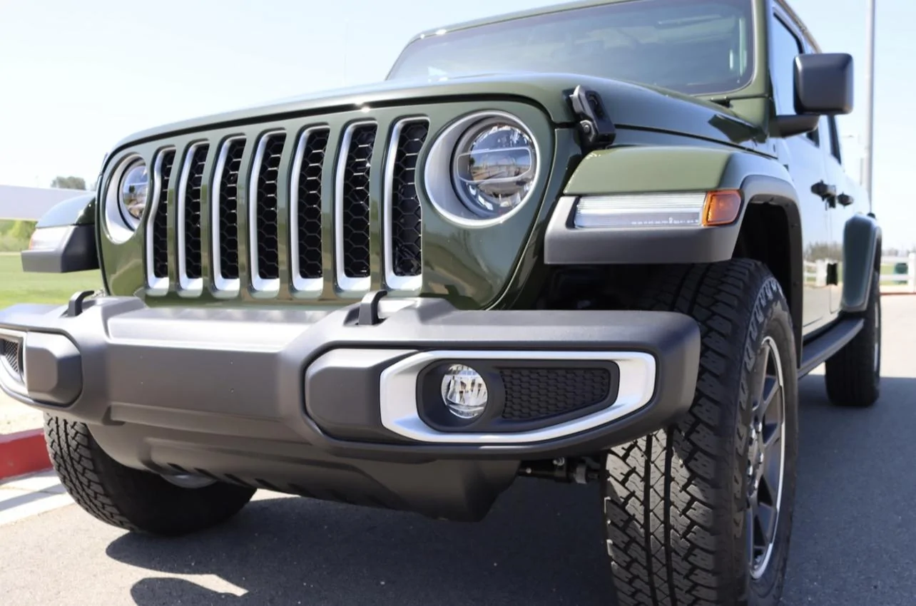 Jeep Gladiator SARGE GREEN Gladiator club ACD2F367-DD9D-4365-A6A9-8F3821741324