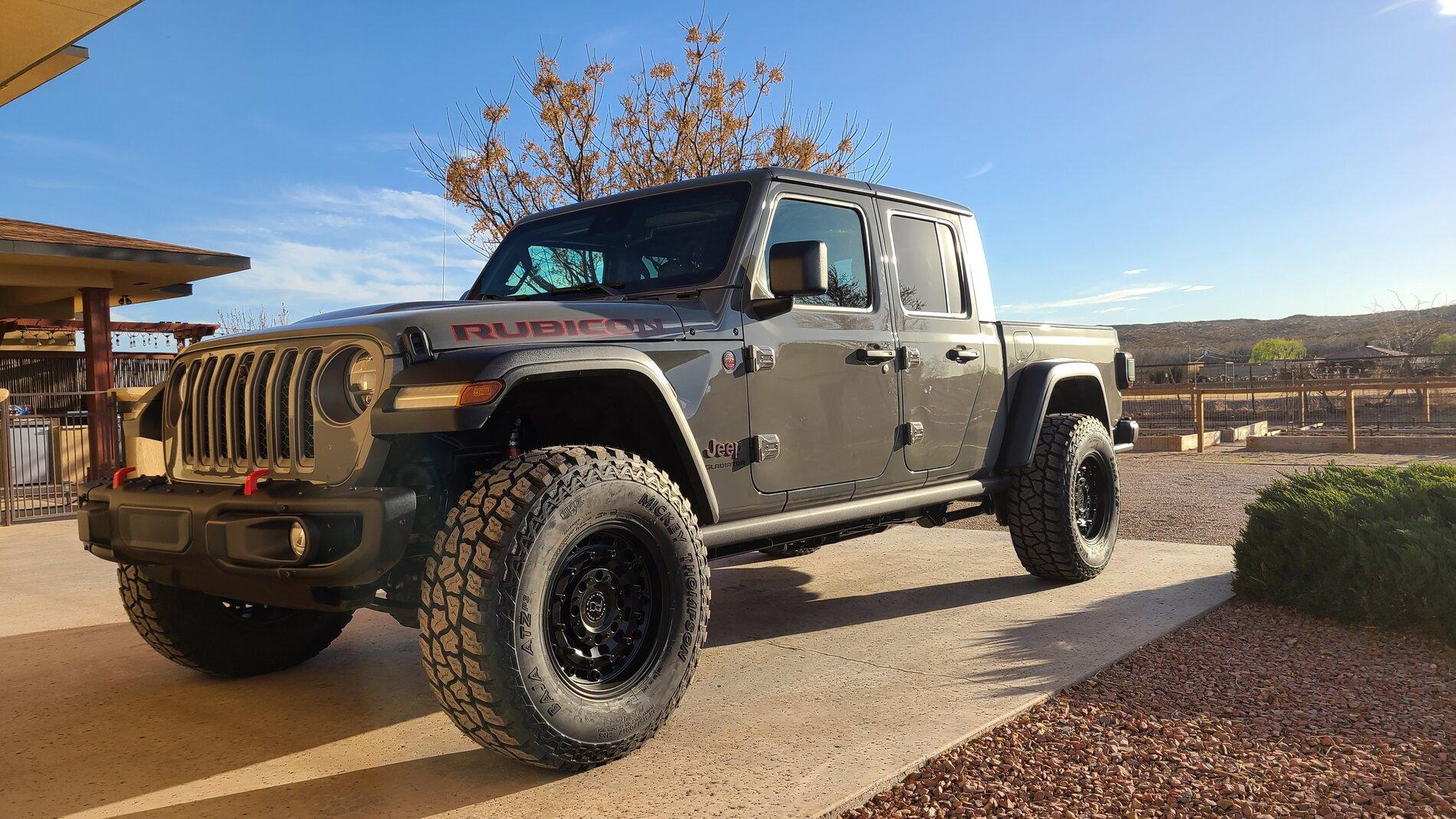 Jeep Gladiator STING GRAY Gladiator JT Club Jee