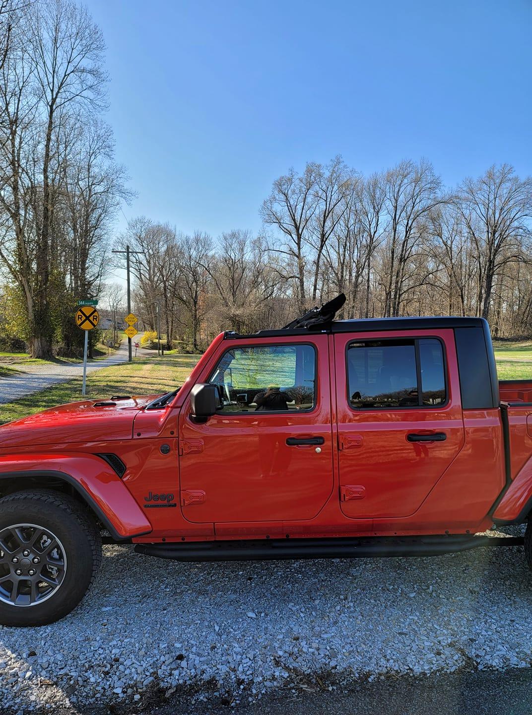 Jeep Gladiator Sunrider love 163394925_10221442300627558_5336513942416544590_o