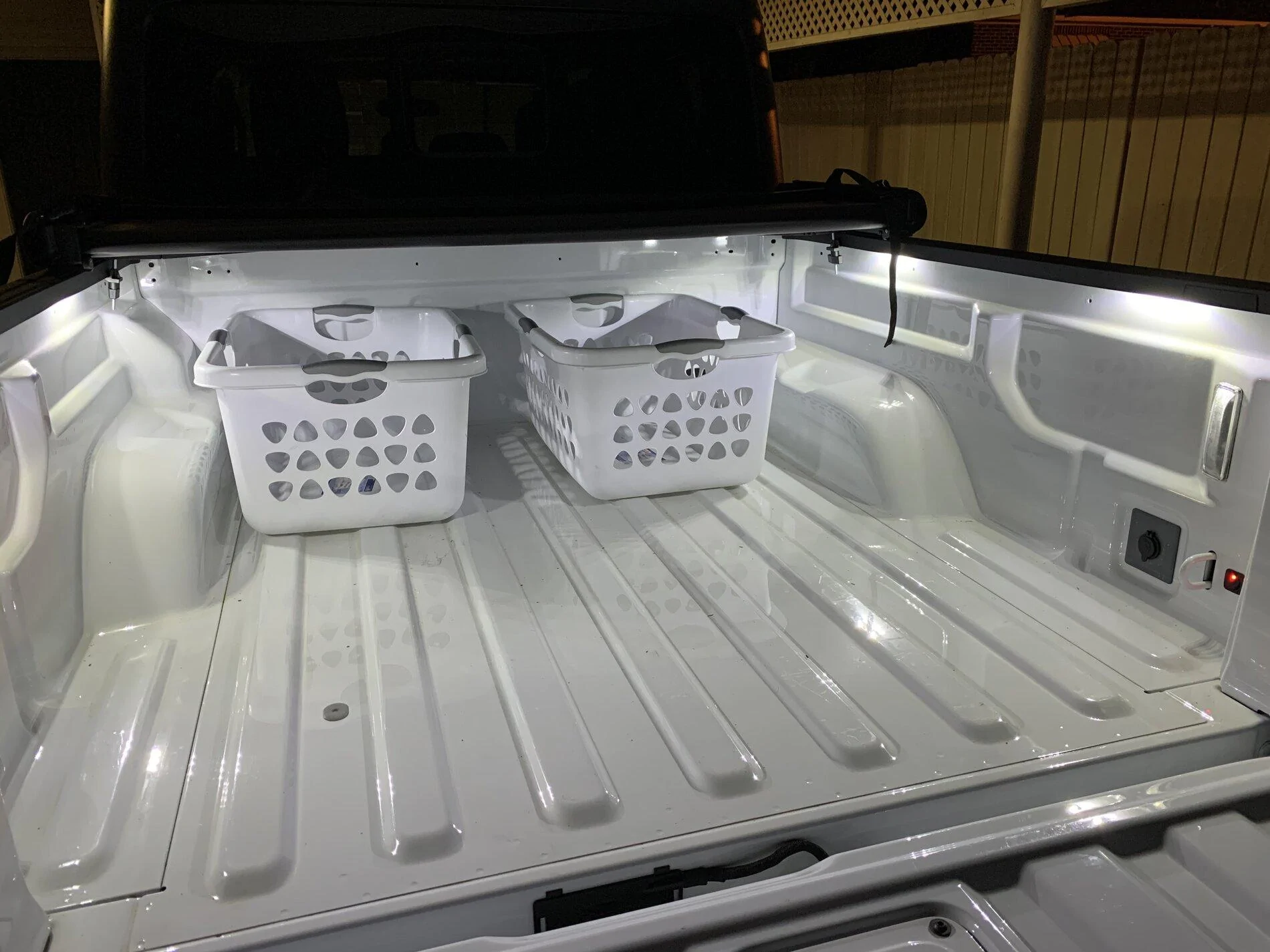 Jeep Gladiator Bed Lights Photo Mar 21, 8 26 34 PM
