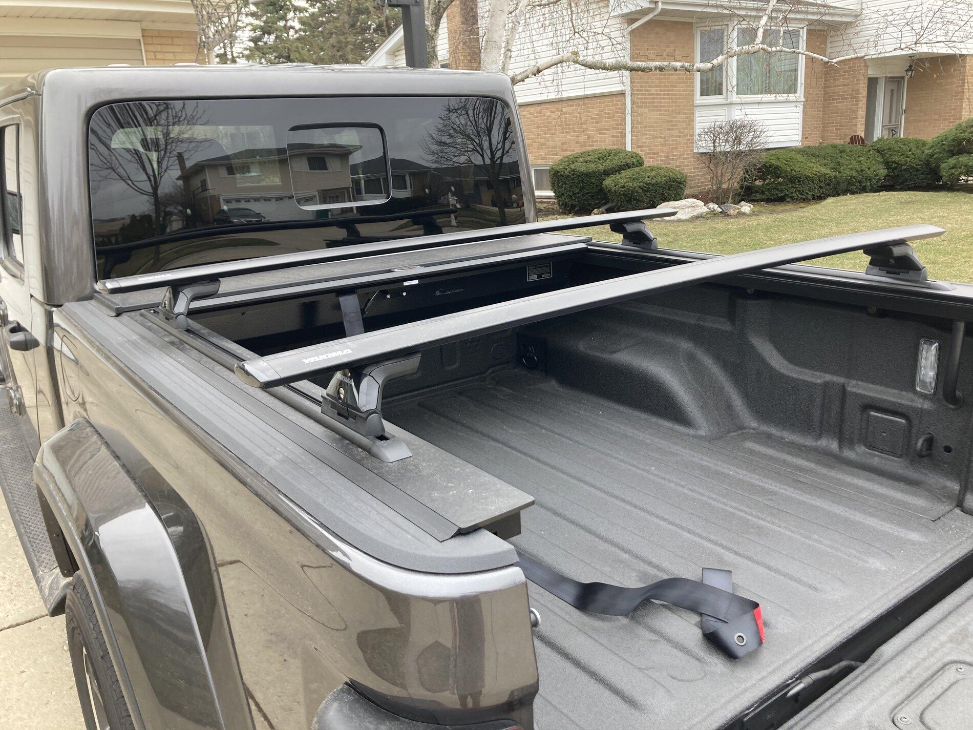 Jeep Gladiator Retractable tonneau and tracks for rack system 9F0494EE-DEBC-4C6A-A122-8C15FABFEAAD