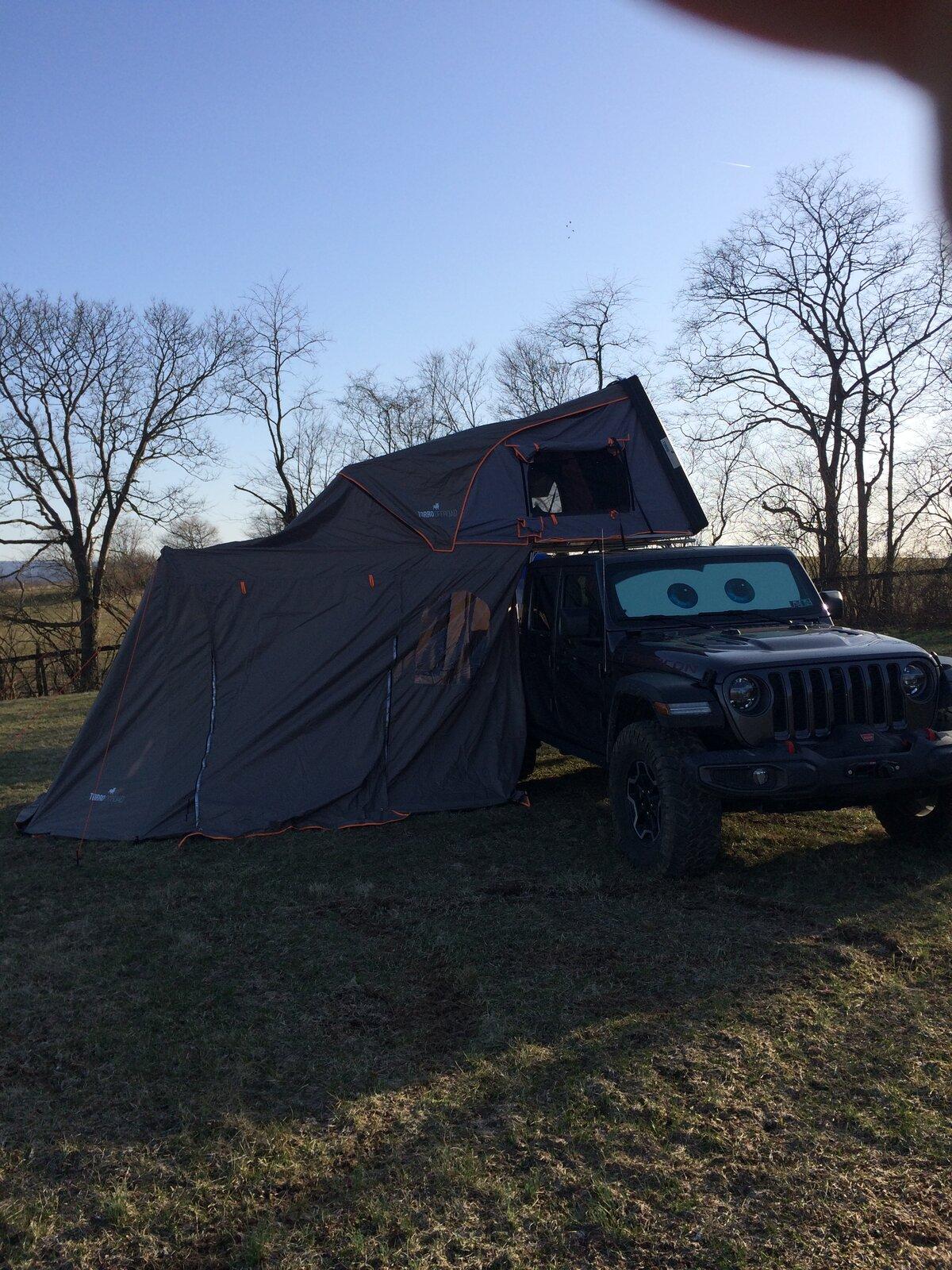 Jeep Gladiator Torro SkyLux 63796927192__DECF55A1-BB0A-4538-B5ED-BF8BE7A4AB9C.JPG