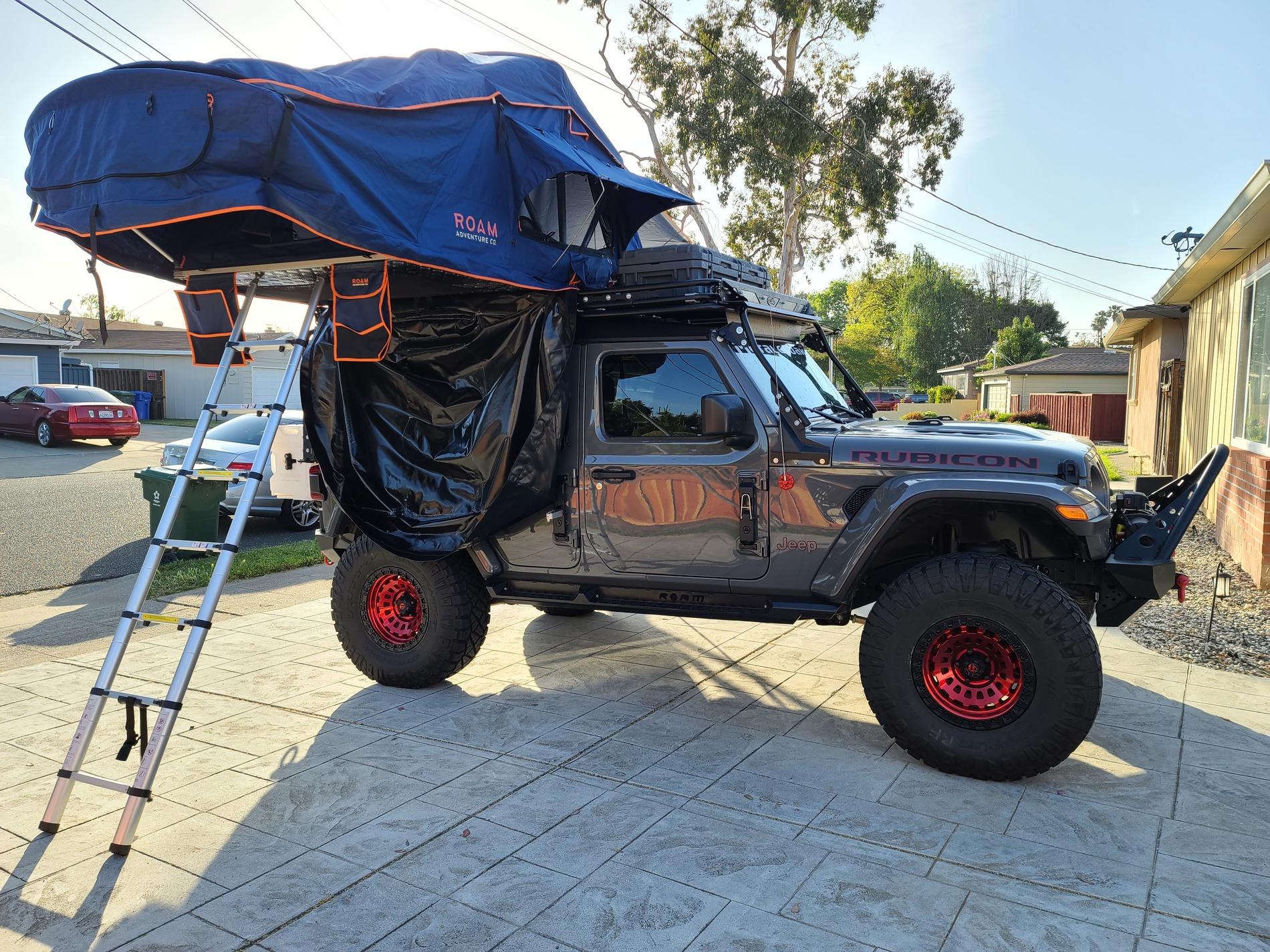 Jeep Gladiator Roam Vagabond RTT, Awning, and Annex - $1,600 2kF7gvD