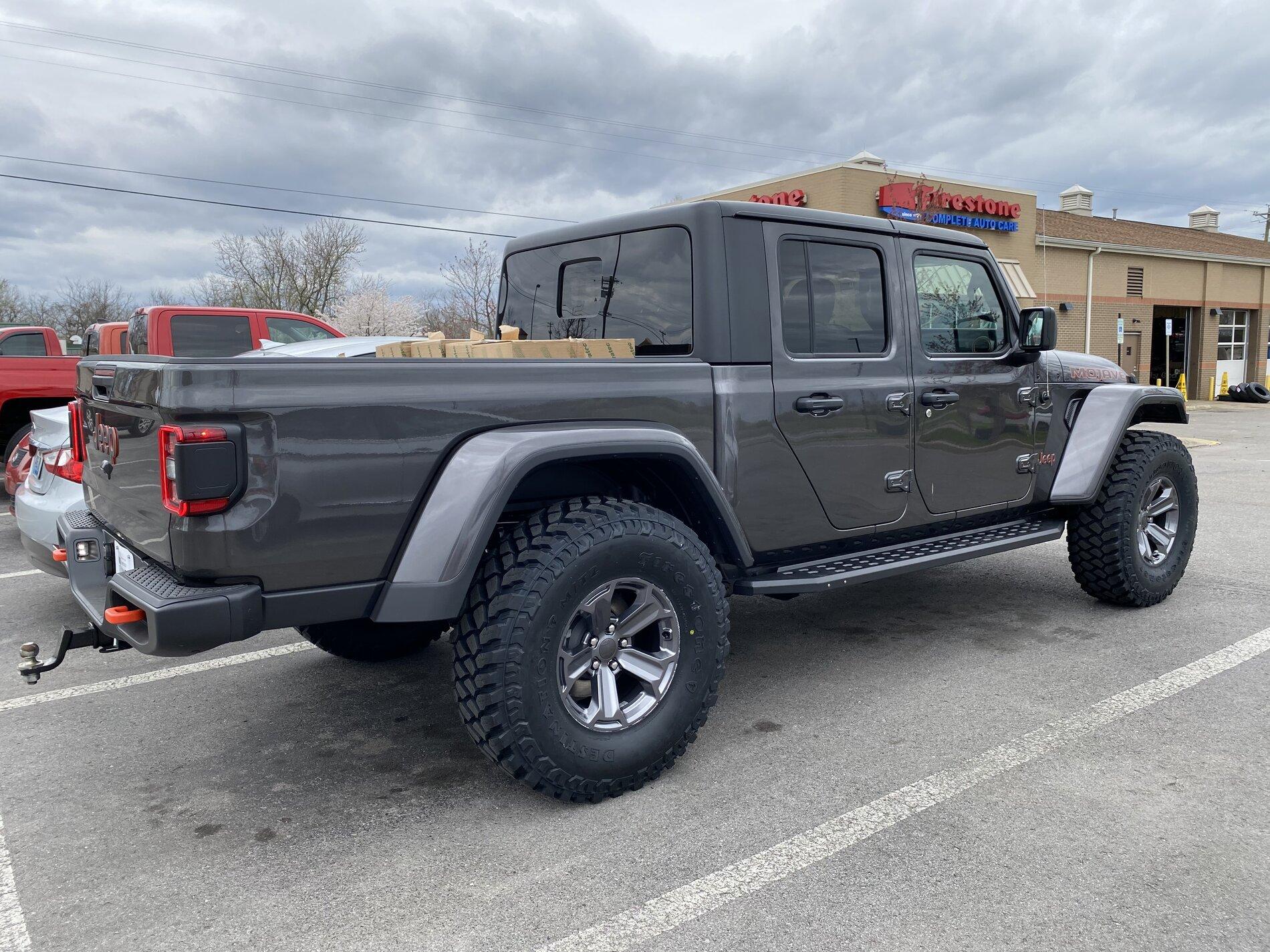 Jeep Gladiator Lets see all those Gladiators with lifts and bigger tires! 1616545312052