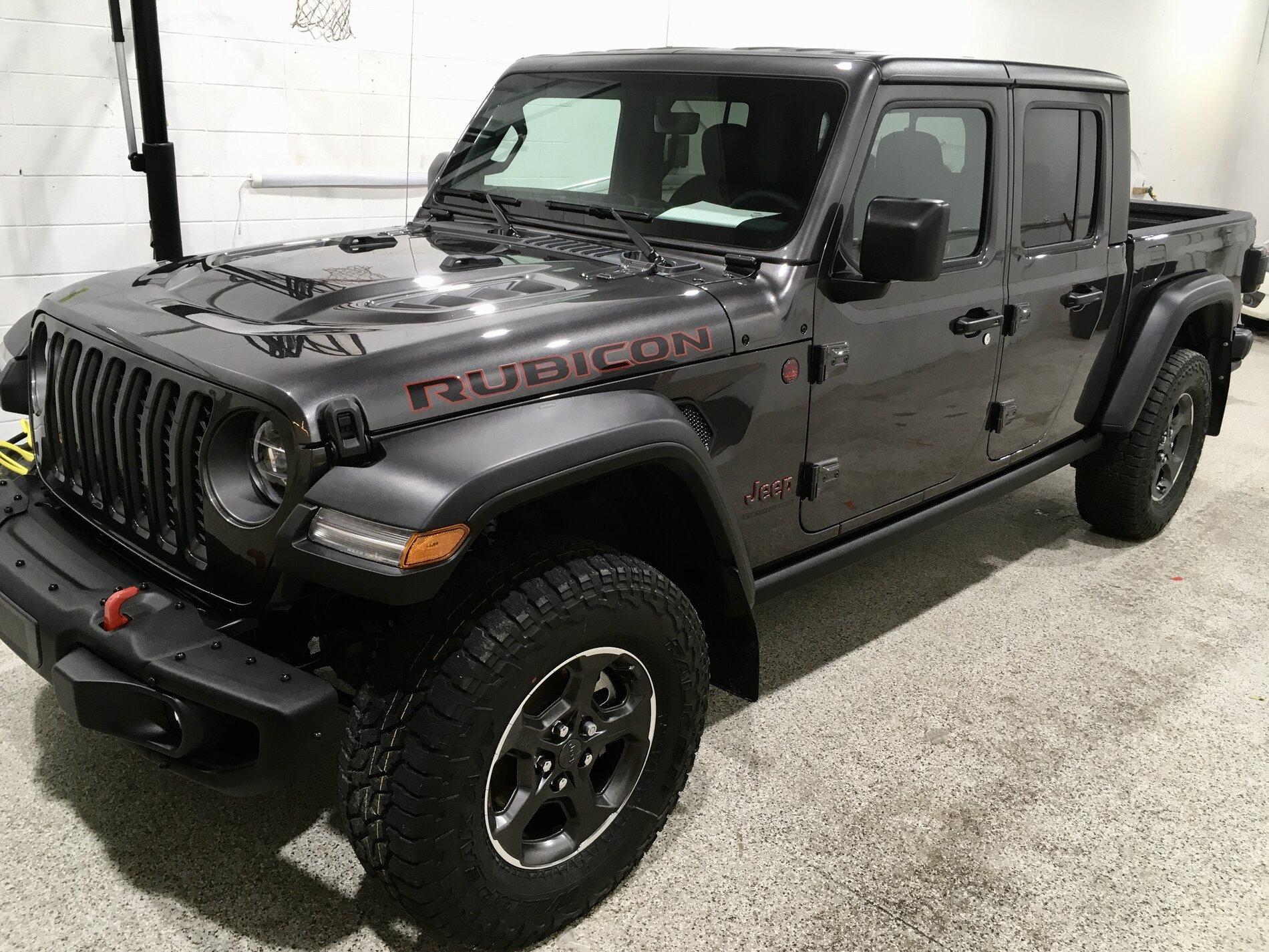 Jeep Gladiator New Jeep experience 5C582ACB-0372-4D70-B6A2-E2D8FE6992A9