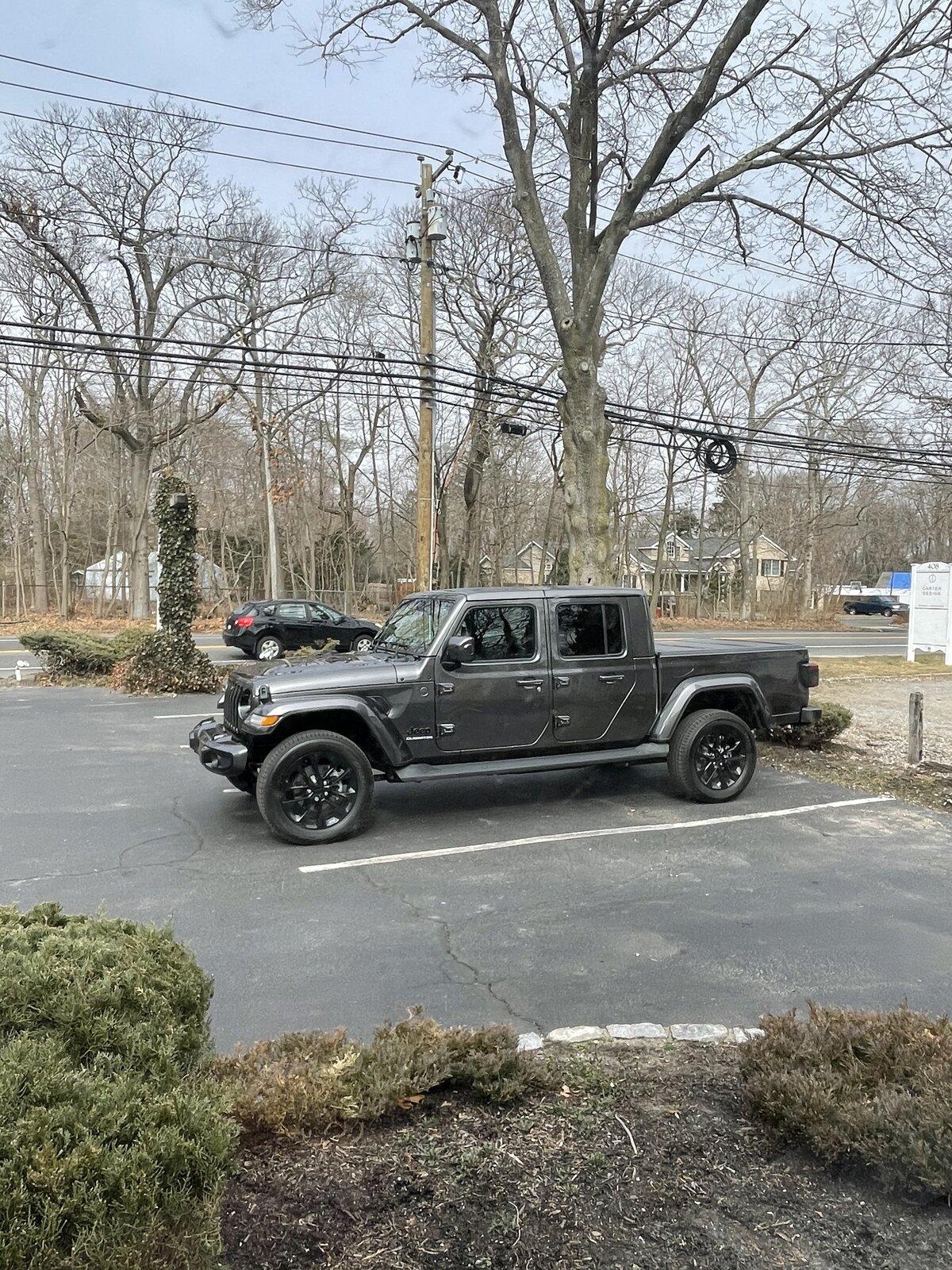 Jeep Gladiator GRANITE CRYSTAL JT Gladiator Club 9587AE06-39AB-4E81-B7DE-26122E9AB95A