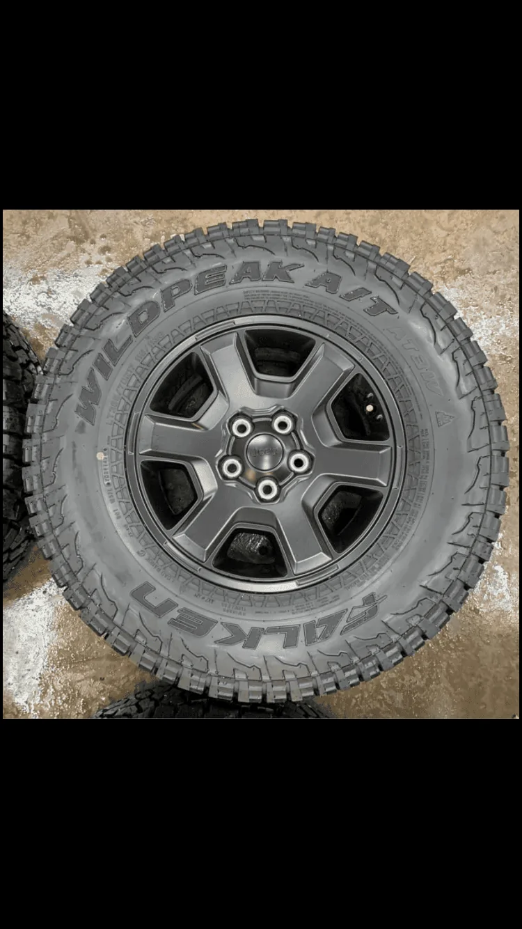 Jeep Gladiator WTB Mojave Falken AT3W Takeoffs 200924AA-7478-4DFC-9F19-C26A982745BF