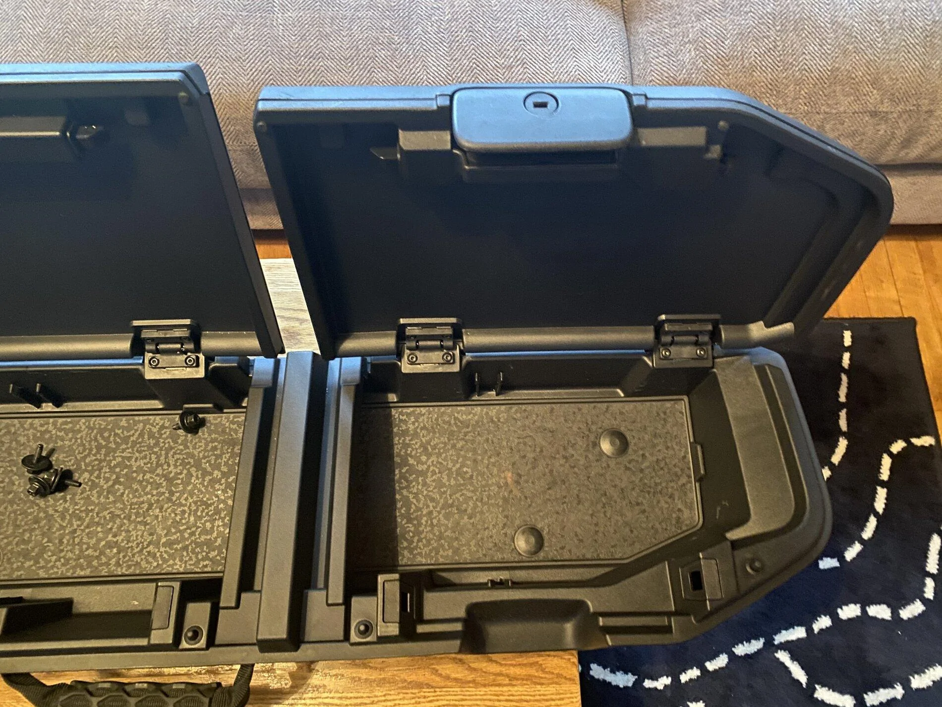 Jeep Gladiator FS Mopar Lockable Underseat Storage Bin $500 551A57C4-F0F0-45BB-99FC-F41DC164D282