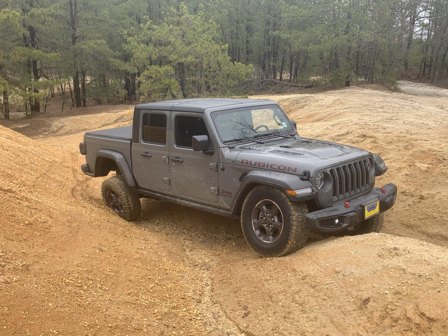 Jeep Gladiator From Taco to JTR and 40s! 180F0583-3465-4973-82B3-D3FDA645CBD6