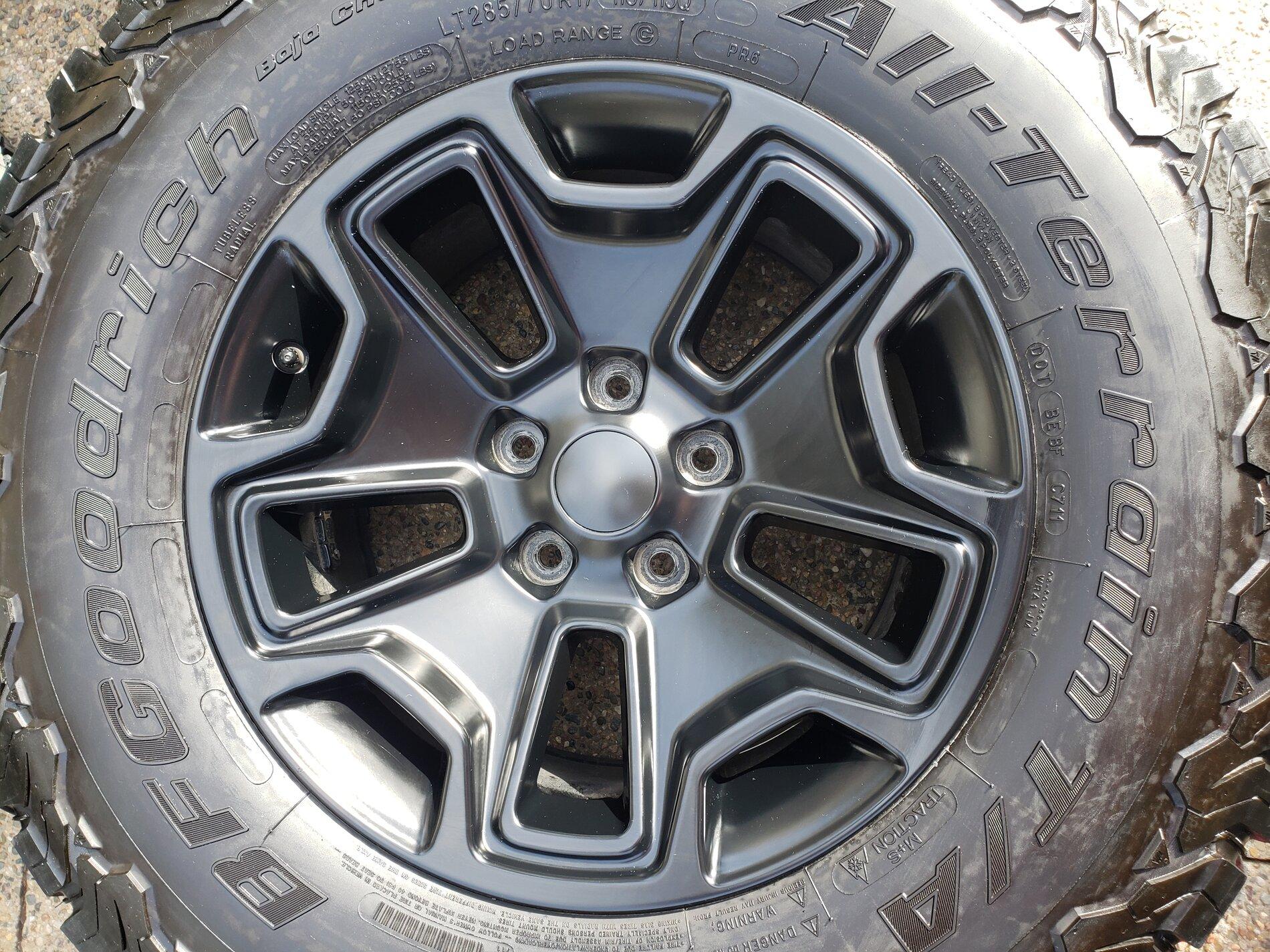 Jeep Gladiator Quadratec Hardrock wheels and BFG KO2s 20210325_162102