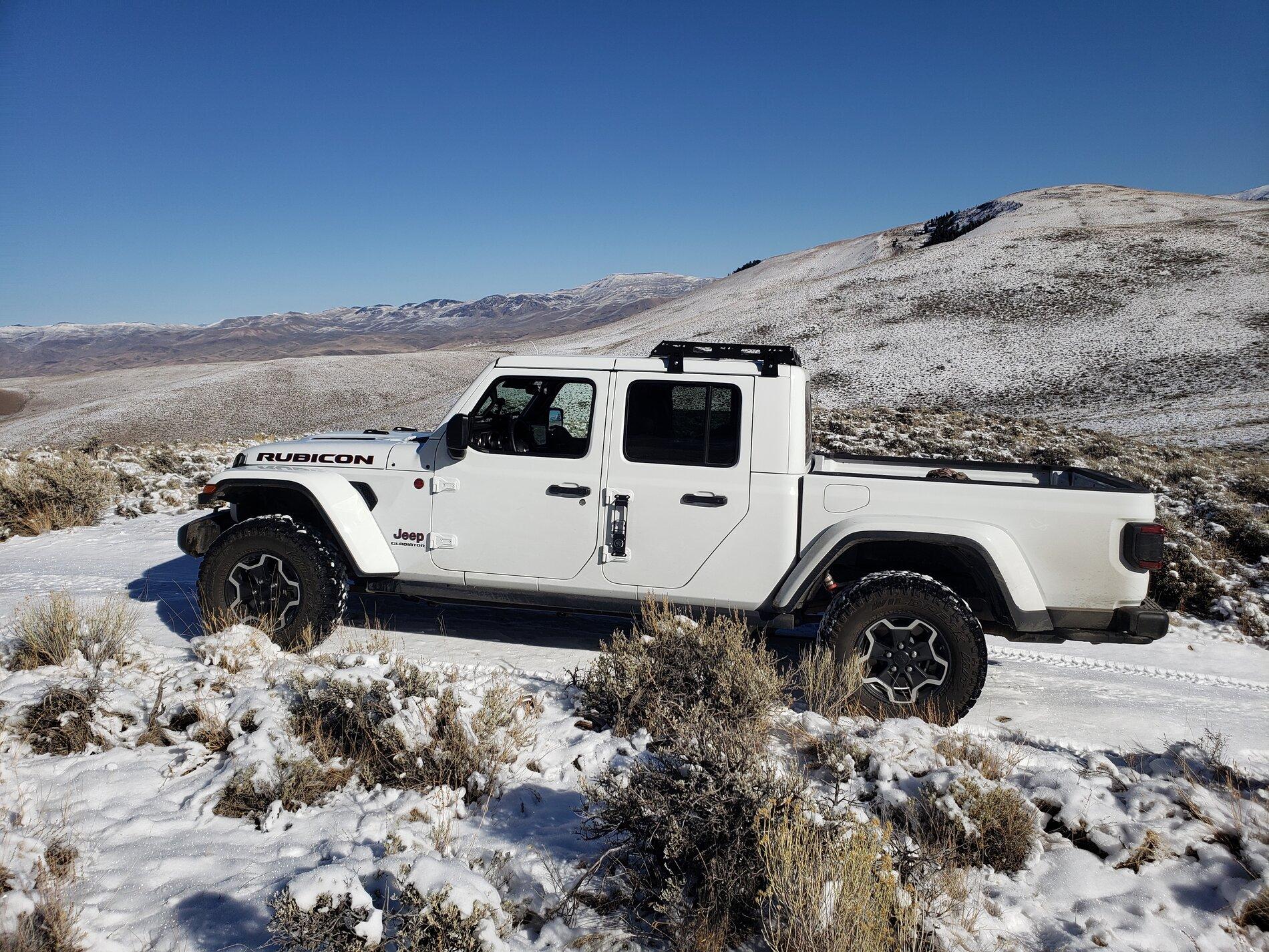 Jeep Gladiator BRIGHT WHITE Gladiator JT Club 20201121_122914