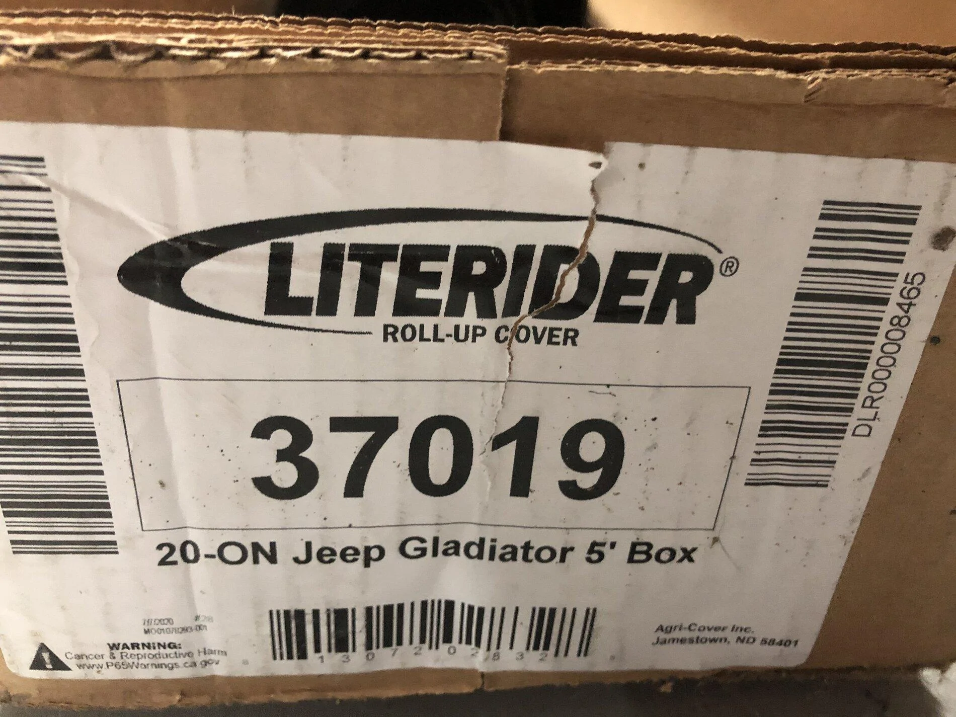 Jeep Gladiator Access LiteRider Tonneau cove brand new $225 0E3CED09-B960-4003-8FC4-9EBA5E47B69C
