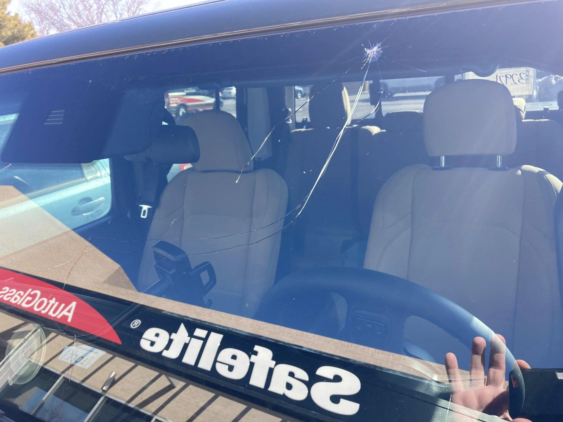 Jeep Gladiator Cracked windshield after 3 weeks FA3F97D2-8988-4C88-8152-4E0EEDC69431