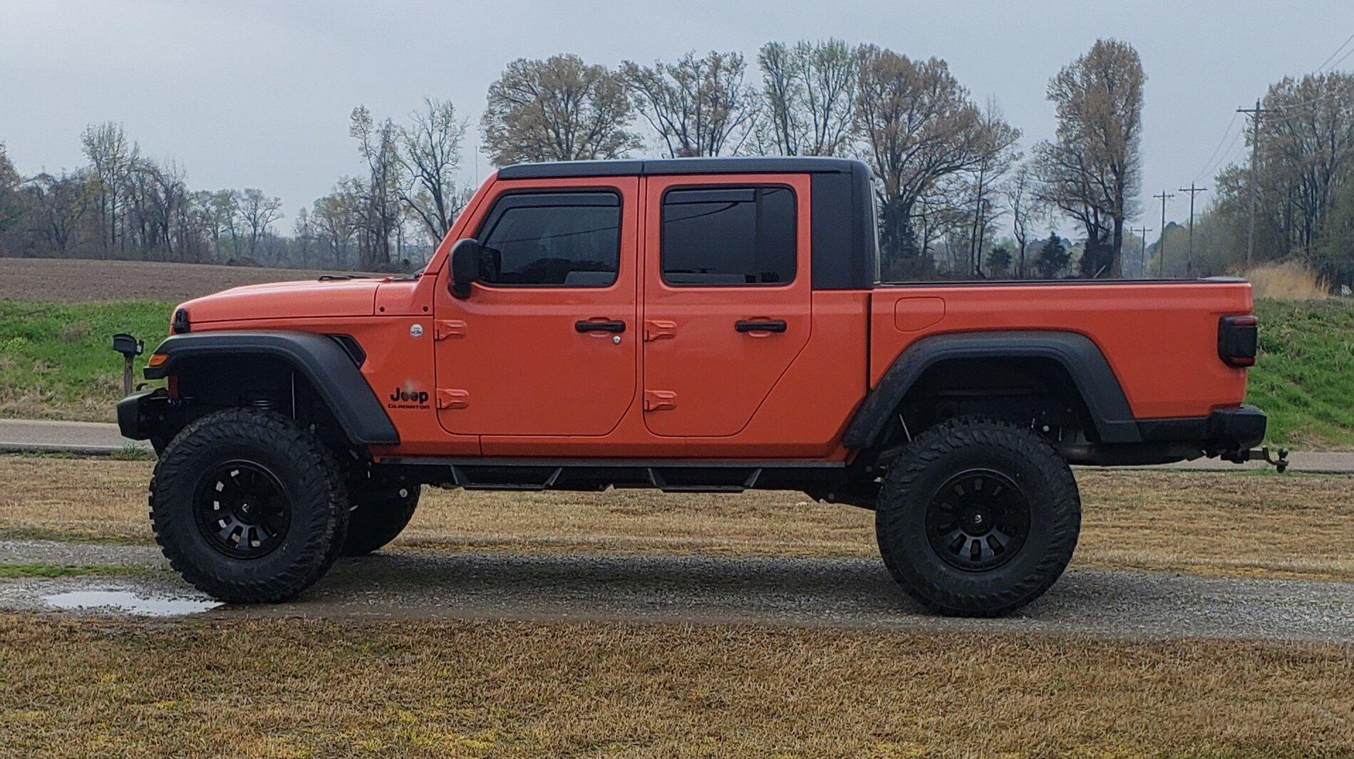 Jeep Gladiator Small lift and 37's coming soon? 20210327_132034