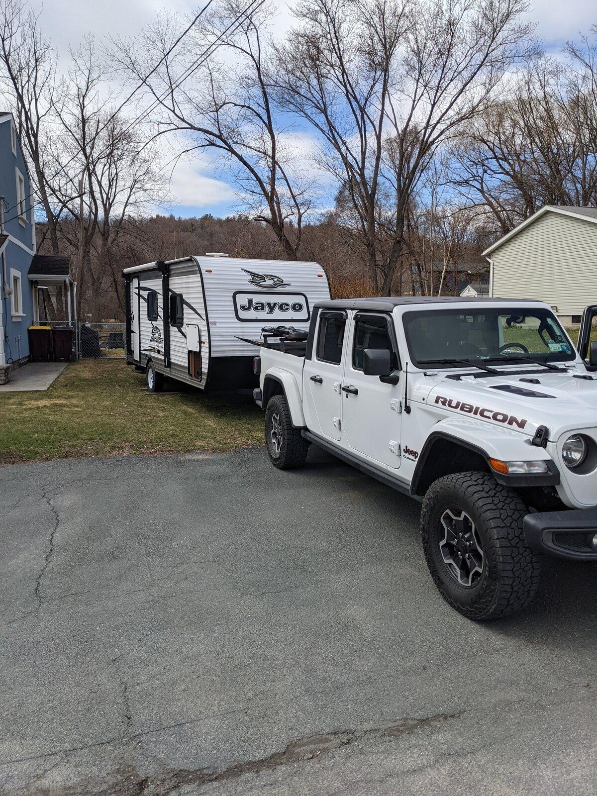 Jeep Gladiator So, what is everybody towing? PXL_20210327_180845071