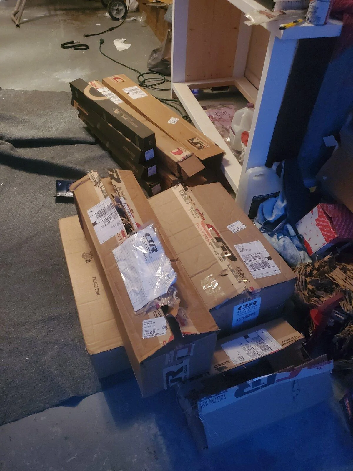 Jeep Gladiator Bruiser...hydro blue and black sport s diesel. 20210327_200211