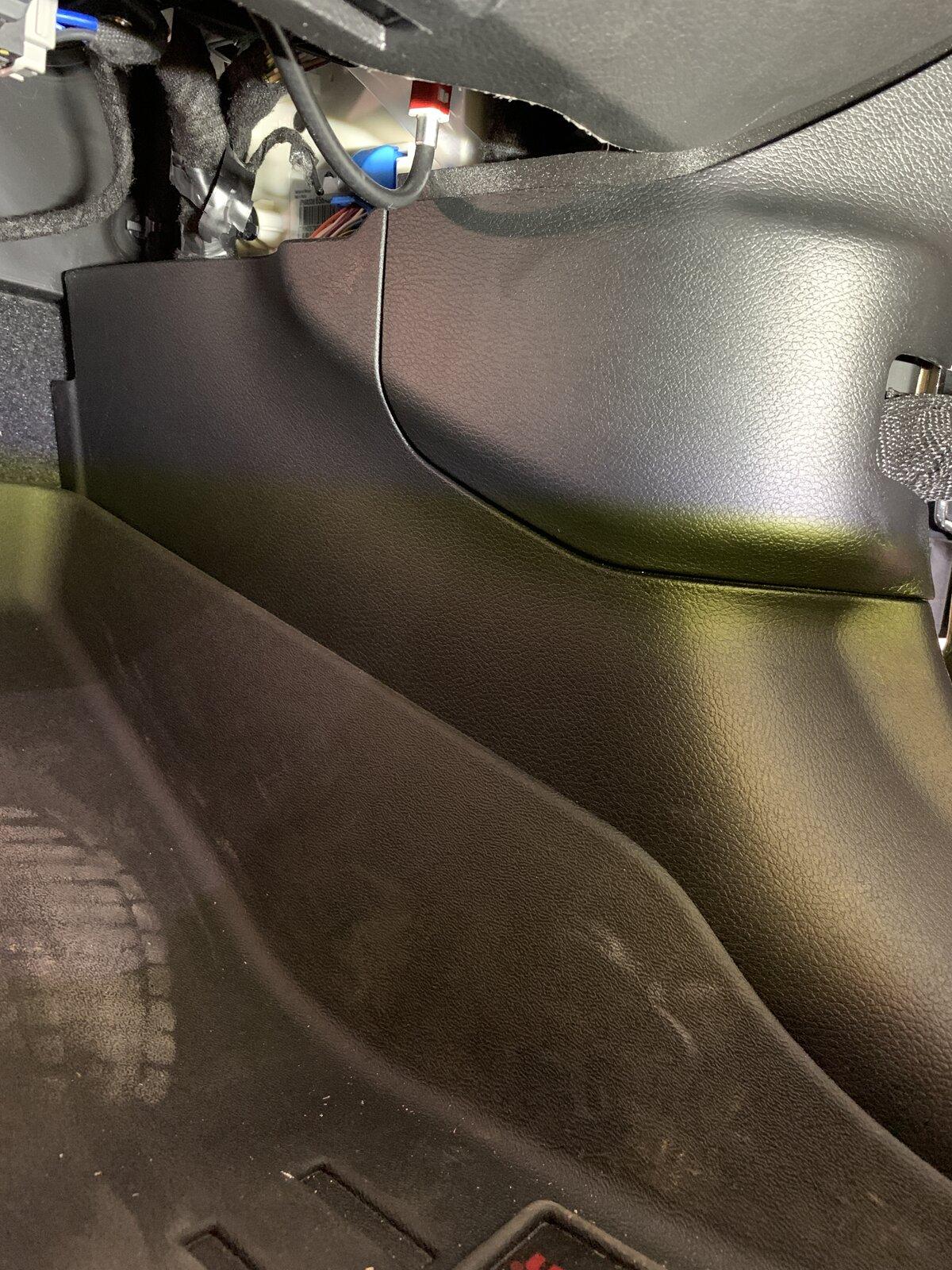 Jeep Gladiator AM/FM Antenna Delete - Moving From Exterior to Interior 2F59C347-EADC-4B28-8724-F2C89F912FFB