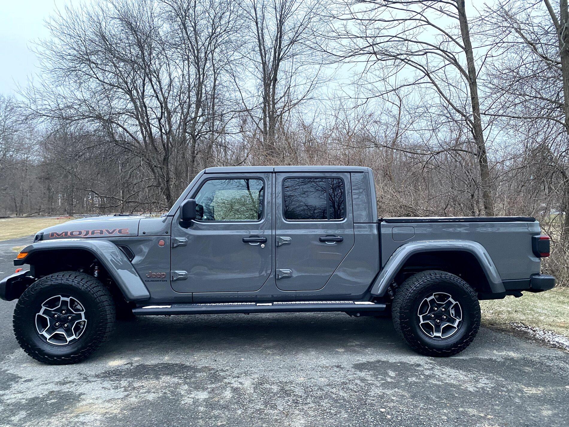 Jeep Gladiator Stock Polished Mojave wheels/tires IMG_2235