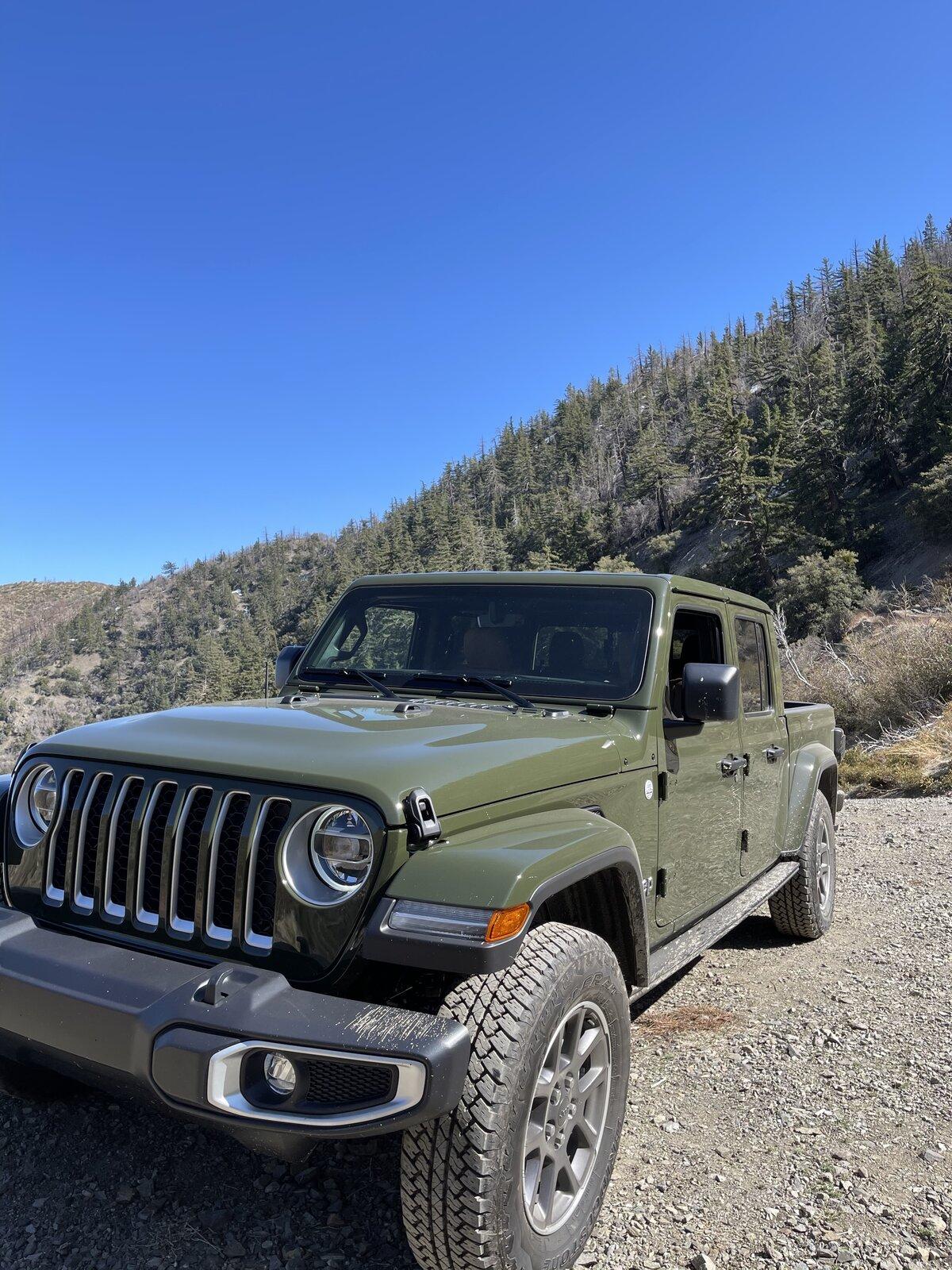 Jeep Gladiator SARGE GREEN Gladiator club 90D46499-516B-4AEA-AF64-9FF594F264E7