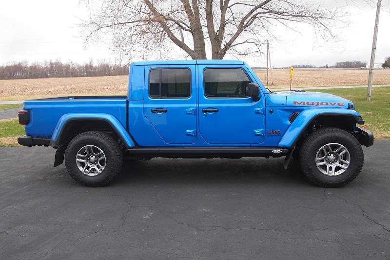Jeep Gladiator HYDRO BLUE PEARL Gladiator JT Club P1011533E