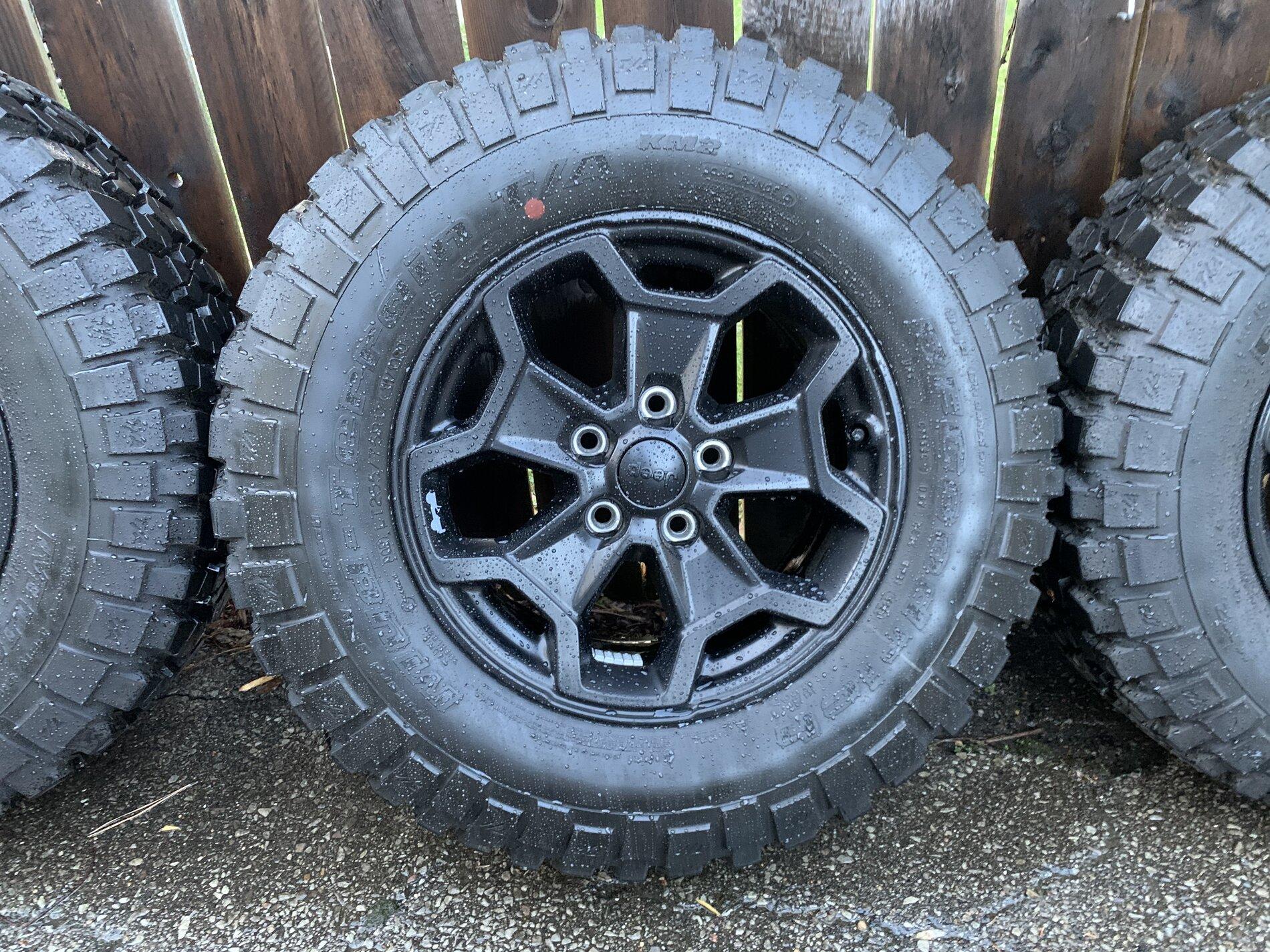 Jeep Gladiator (SOLD)Willys Wheels and Tires A21B97F2-BA69-456A-A9A5-4C71DCEC19BE