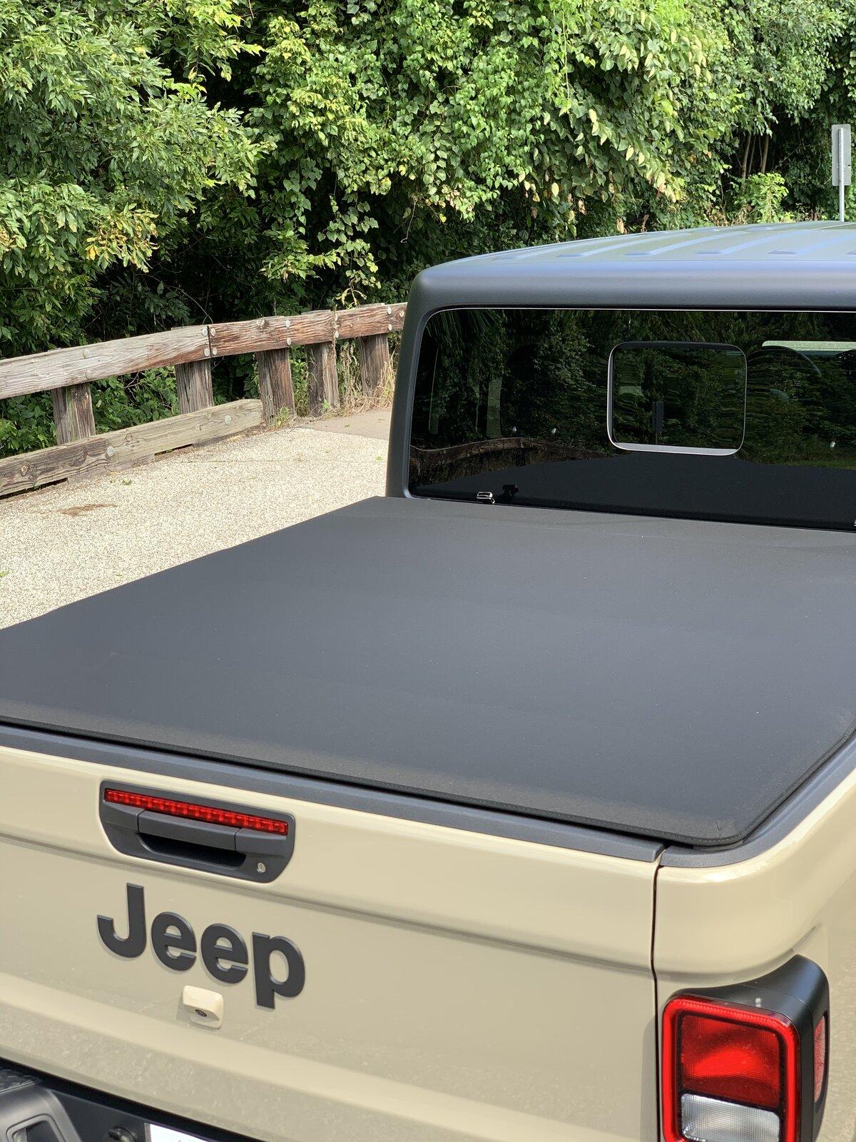 Jeep Gladiator Bed cover $350 A27CFE19-48F7-4920-AB8D-37E9EA1B6396