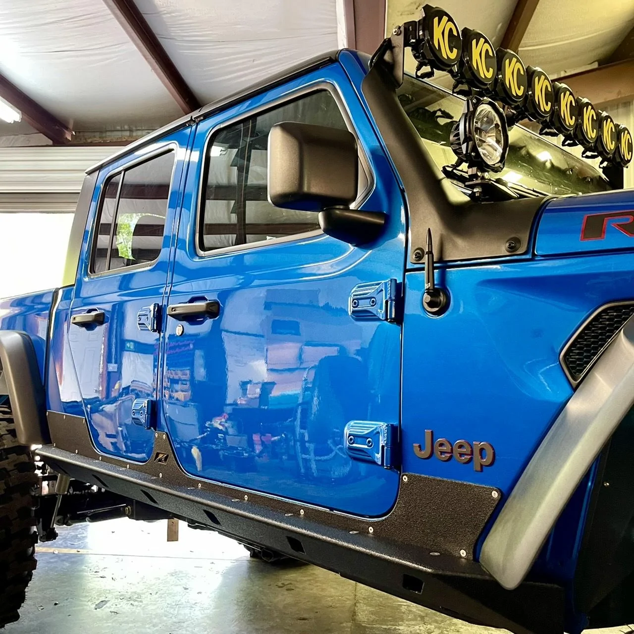Jeep Gladiator You’re my boy Blue (Diesel JT Build) Motobilt Sliders