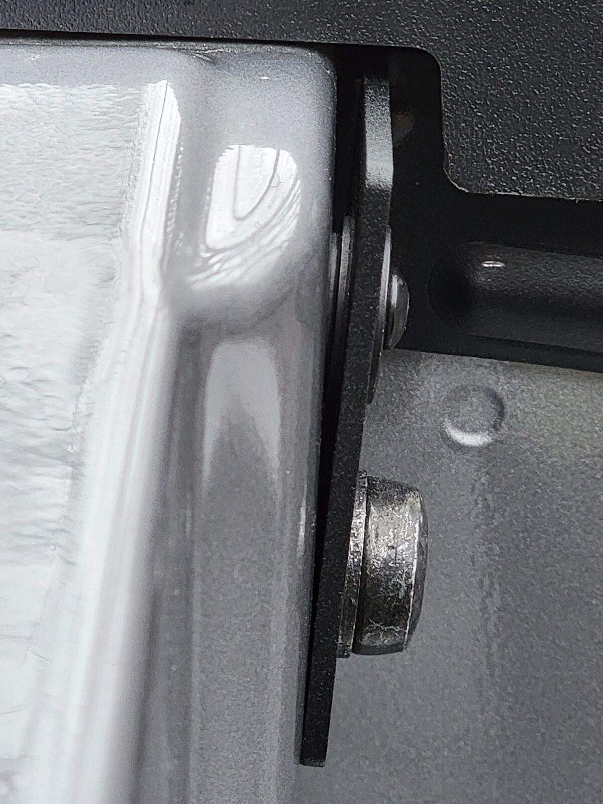 Jeep Gladiator Bulkhead (top left and right side) threading missing?!! 20210331_182538