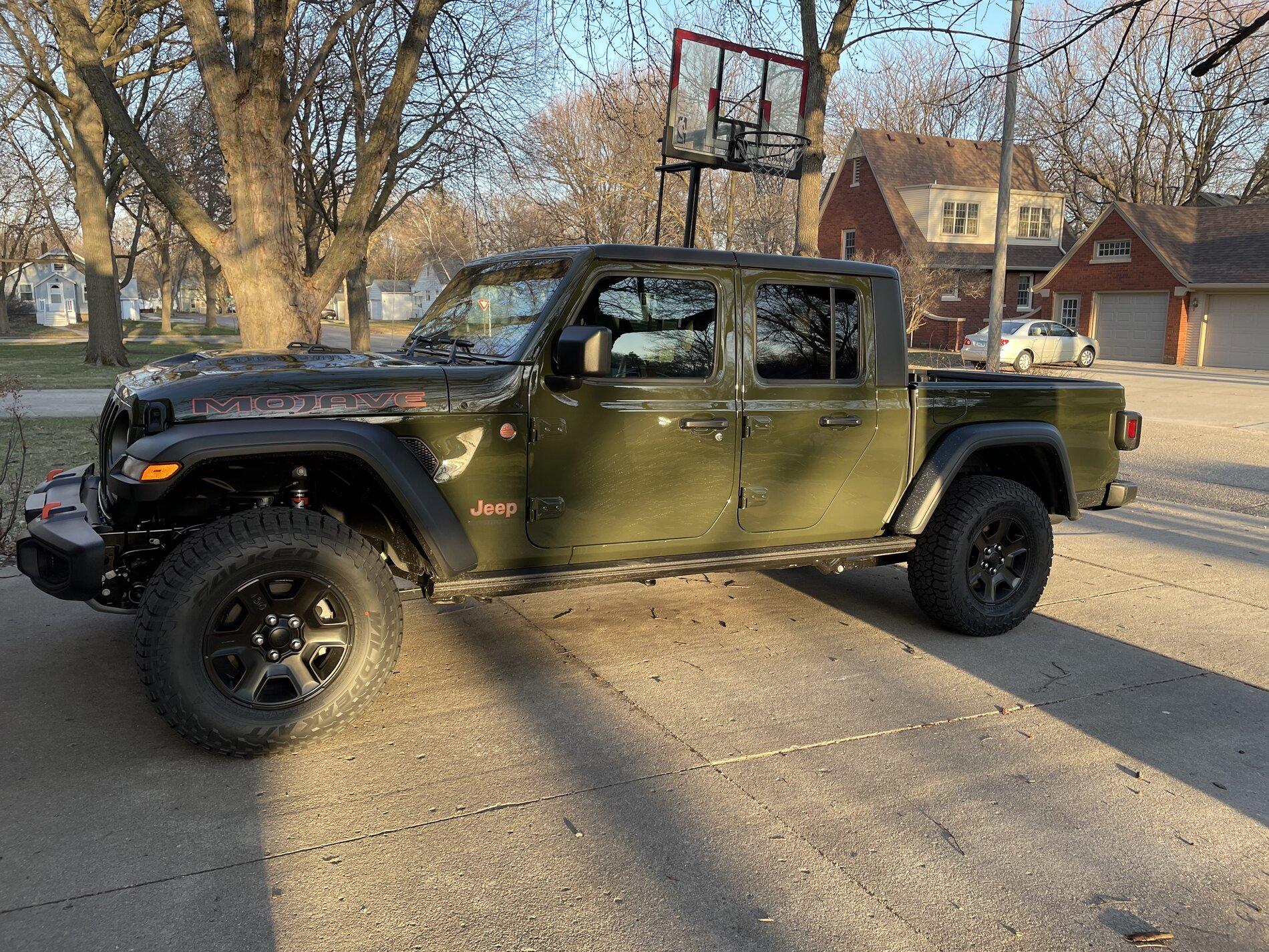Jeep Gladiator SARGE GREEN Gladiator club 0BACFF55-EA12-45EE-83DB-E0CE5D83D95F