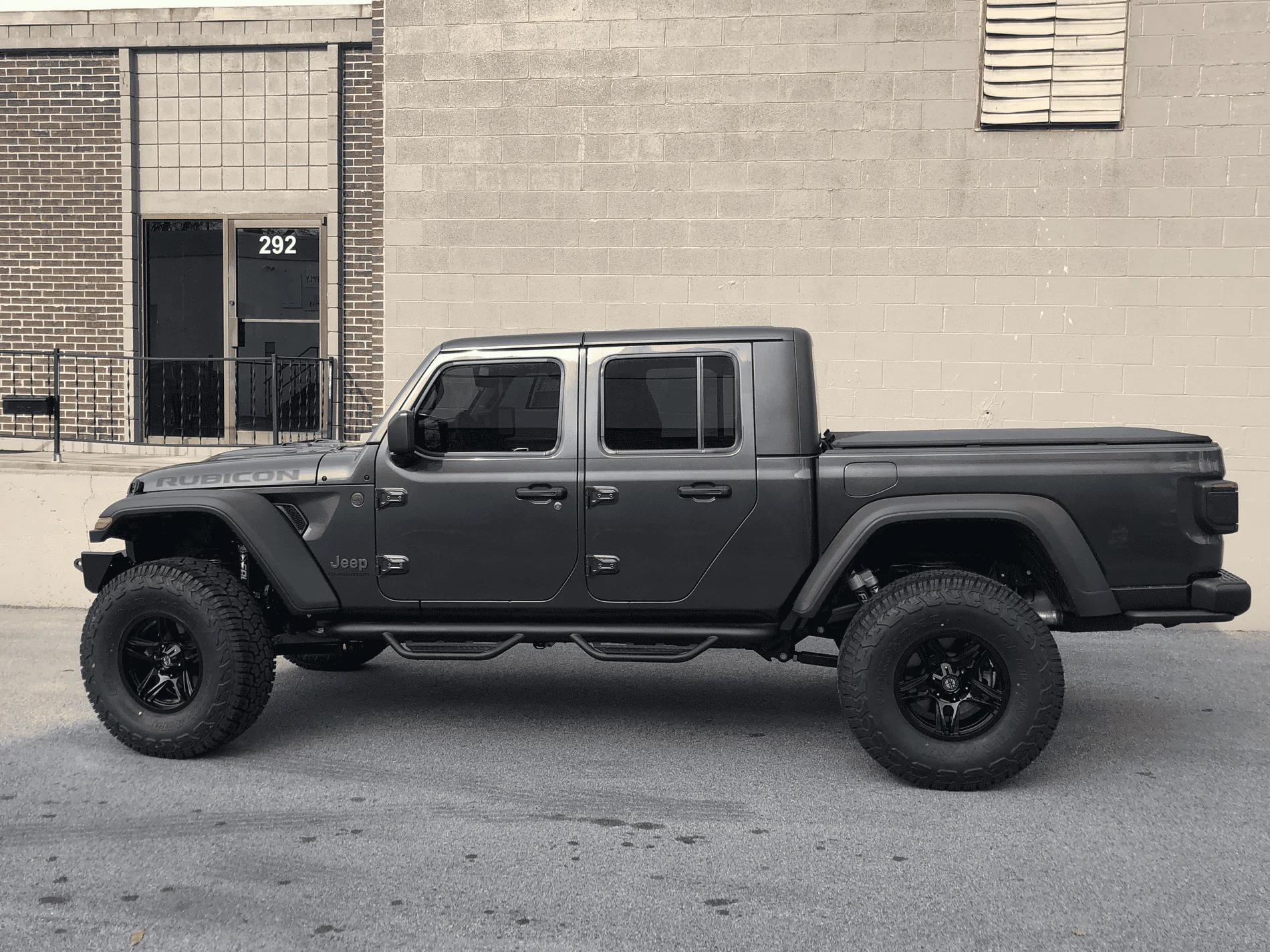 Jeep Gladiator GONE! - Havoc Off-road  Nerf Steps $0.00 tempImageAcWkjg
