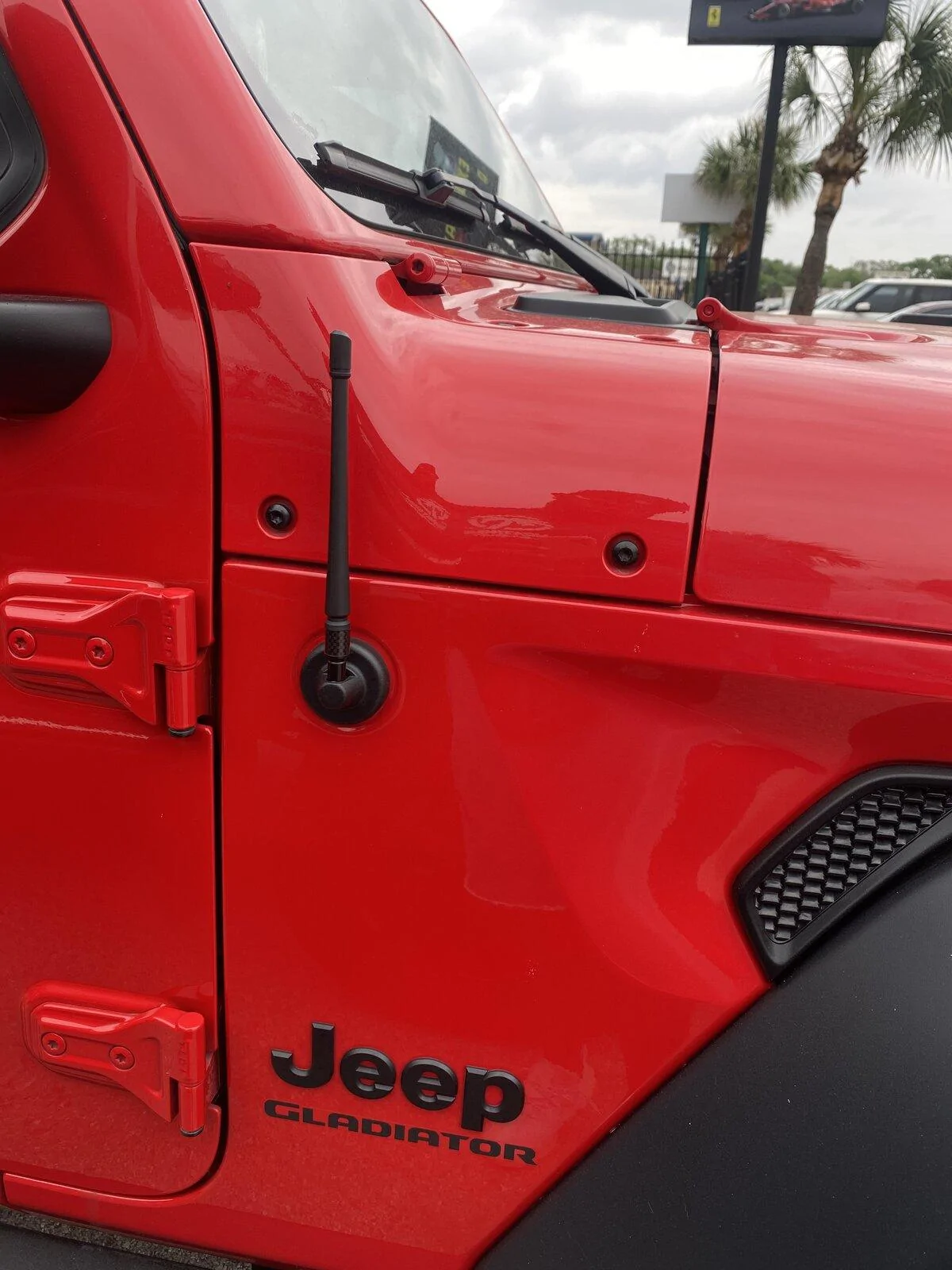 Jeep Gladiator Cool antenas 1B2565B3-E965-406B-A3E2-AA69A40C48F9