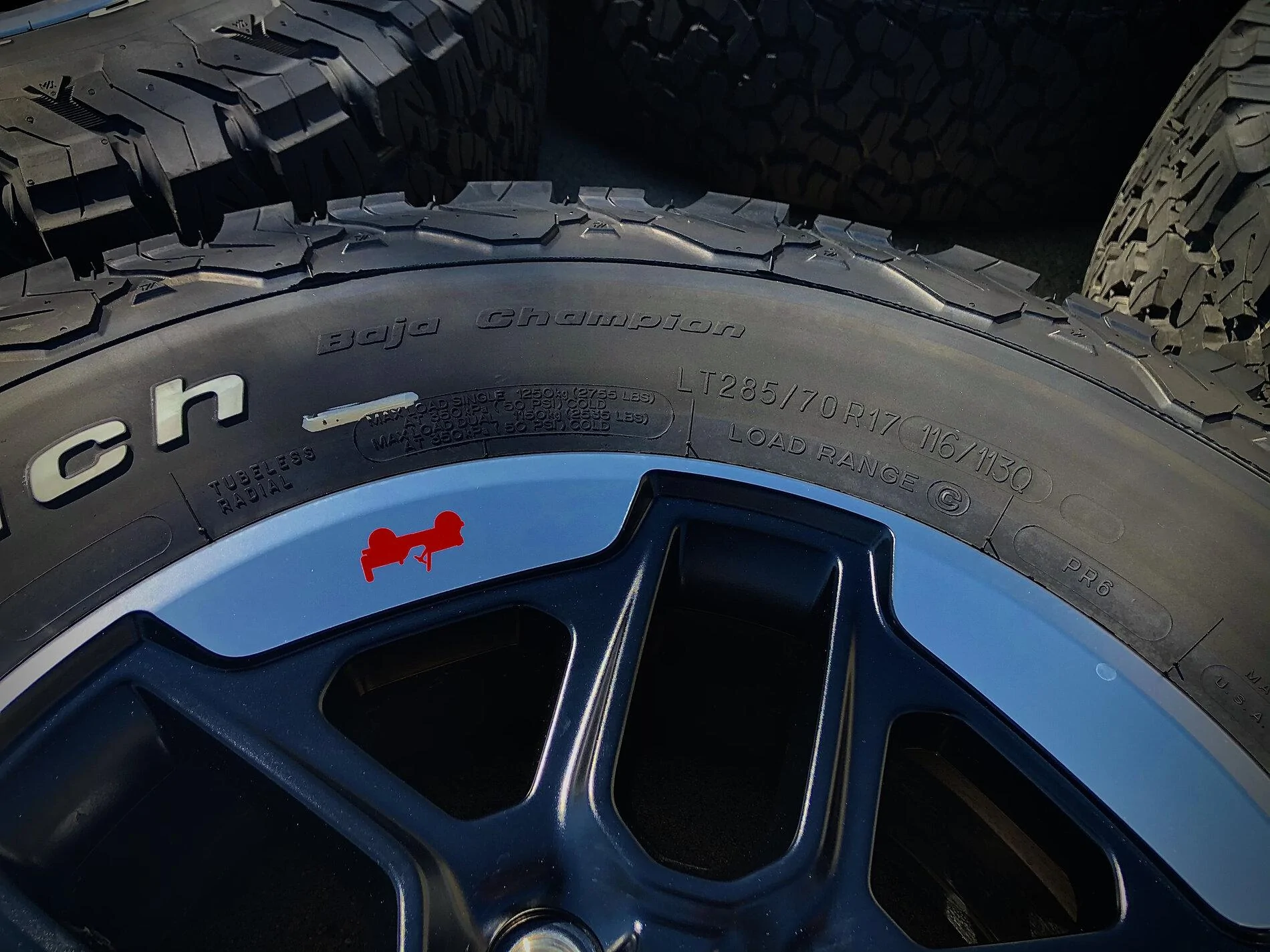 Jeep Gladiator Wrangler Rubicon Takeoffs - Five 17" Rims w/ BFG KO2 285/70R17 w/ TPMS IMG_6251